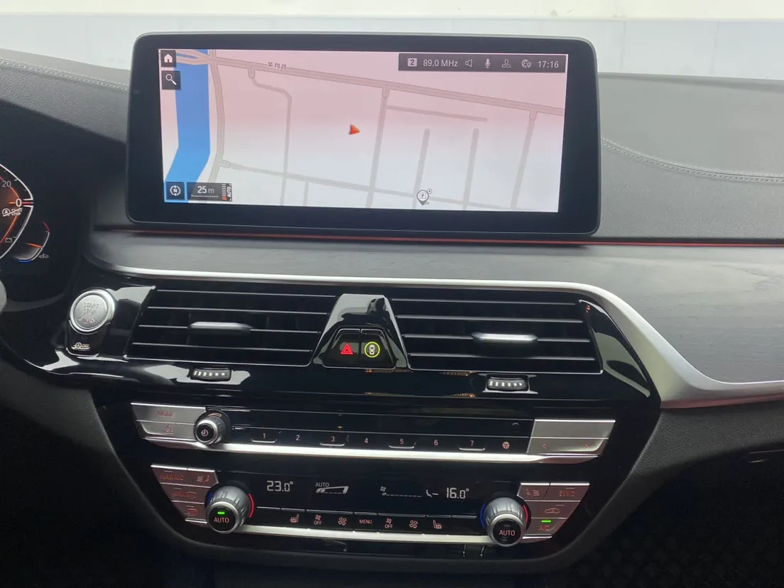 BMW 530Li, 2023 27