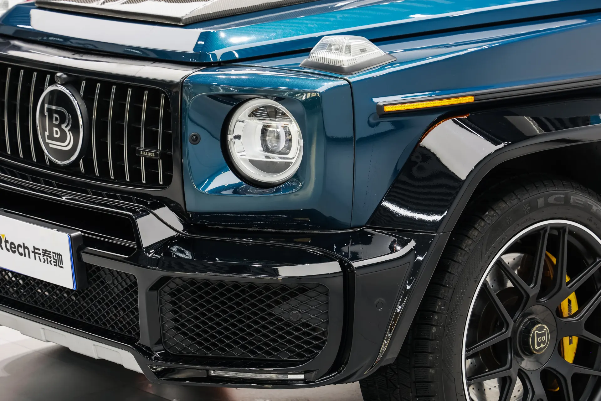 Mercedes-Benz G 63