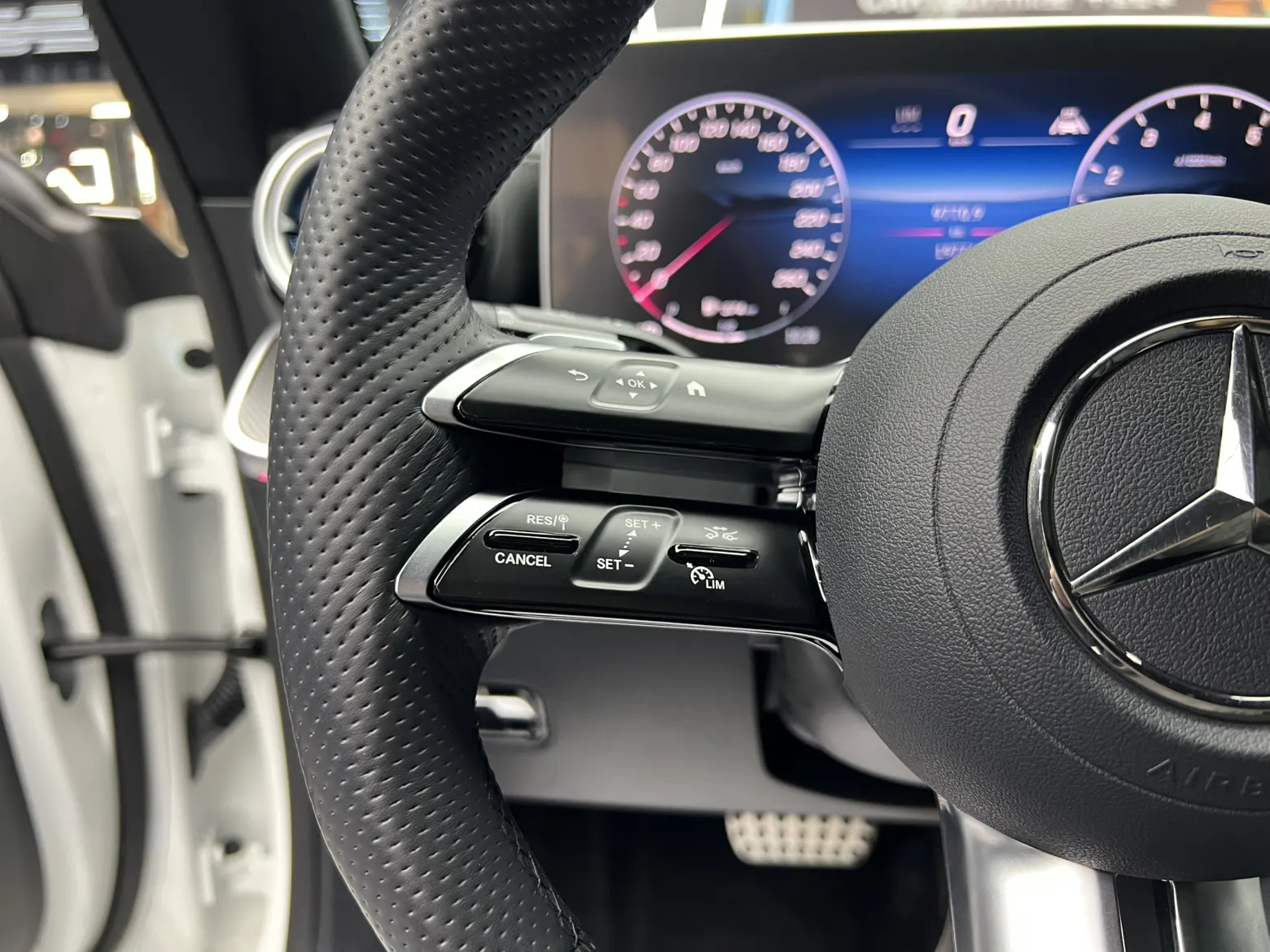 Mercedes-Benz CLE, 2025 14