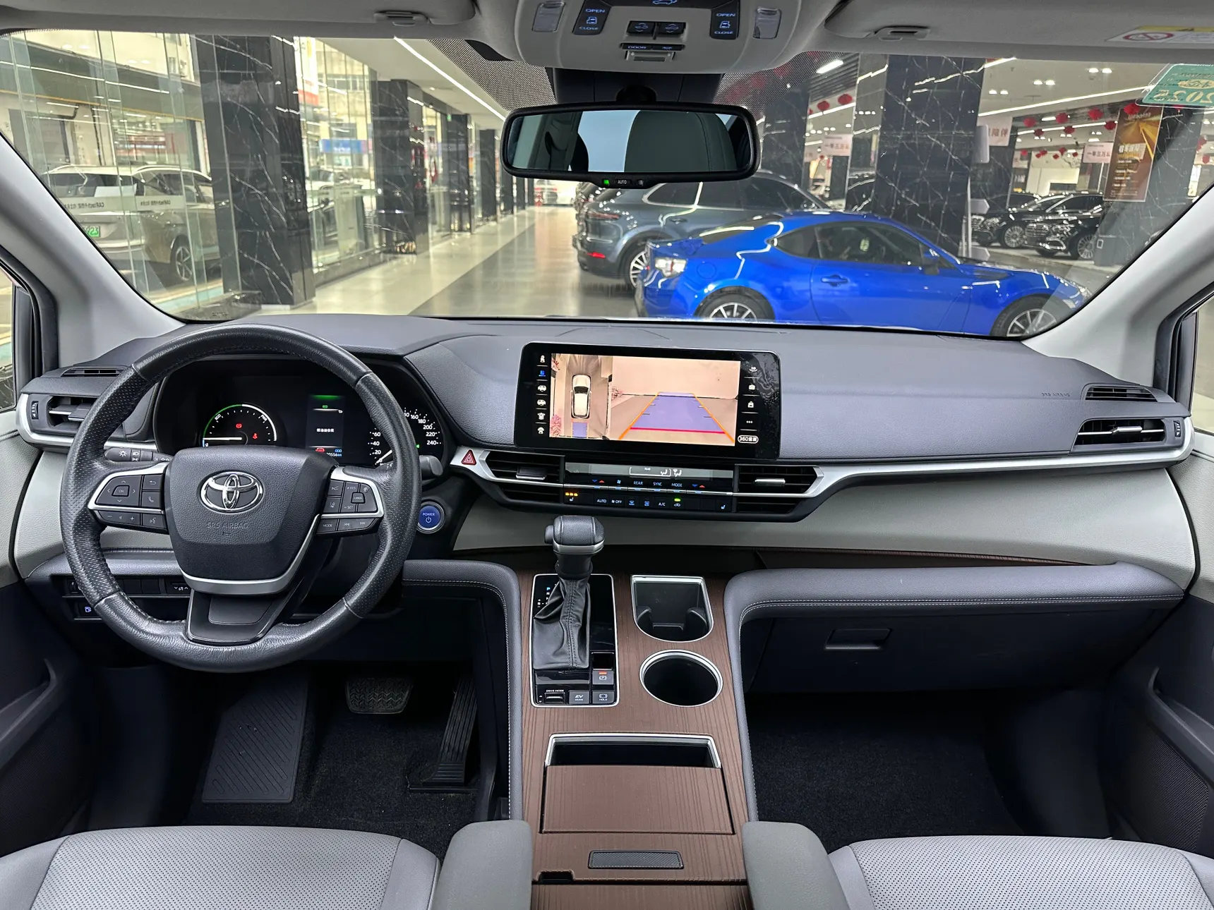 Toyota Sienna, 2023 15