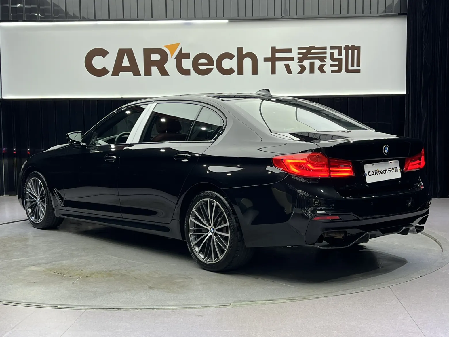 BMW 530Li, 2020 7