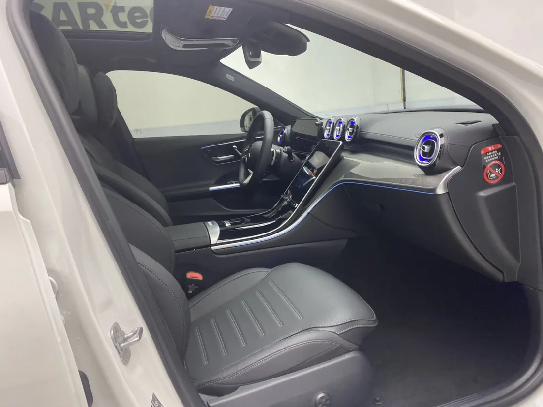 Mercedes-Benz C 260 L, 2025 18