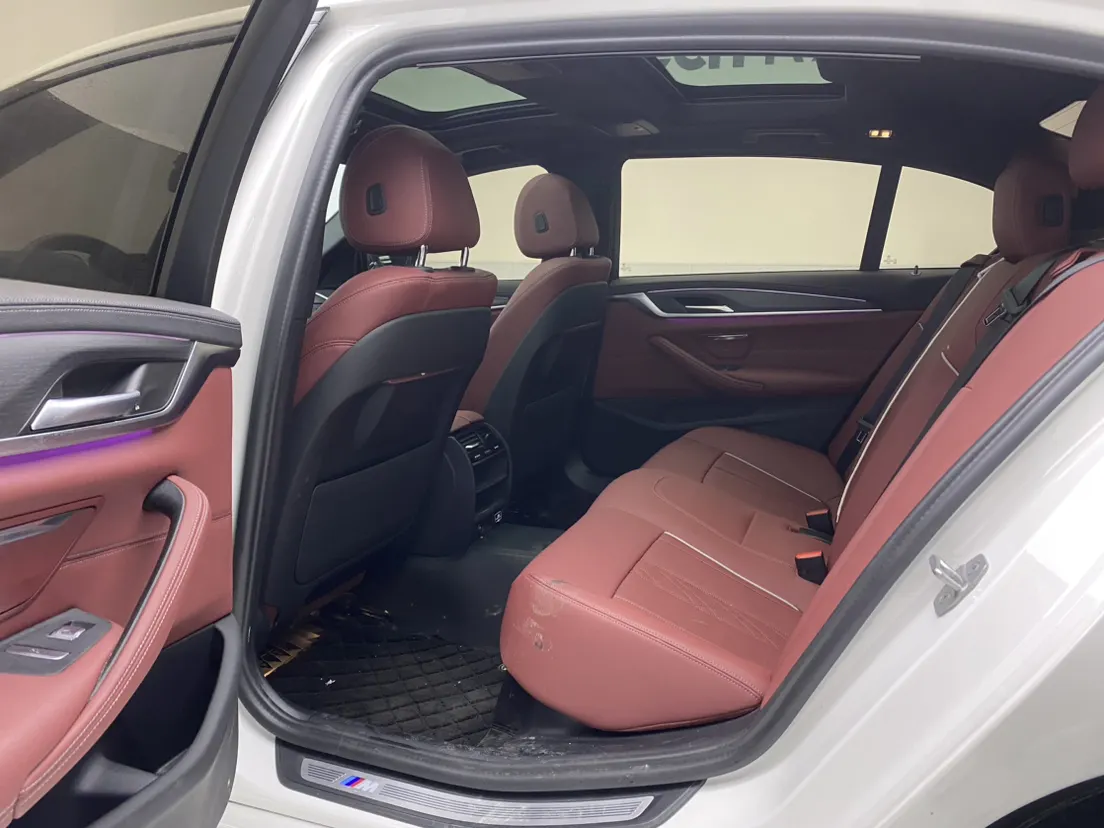 BMW 530Li, 2023 24