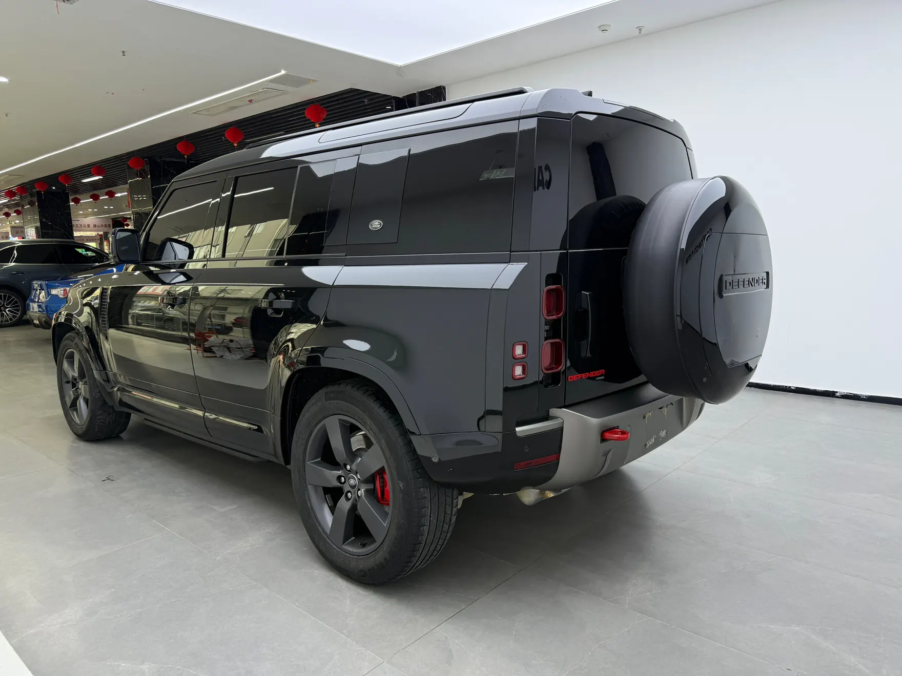 Land Rover Defender, 2023 7