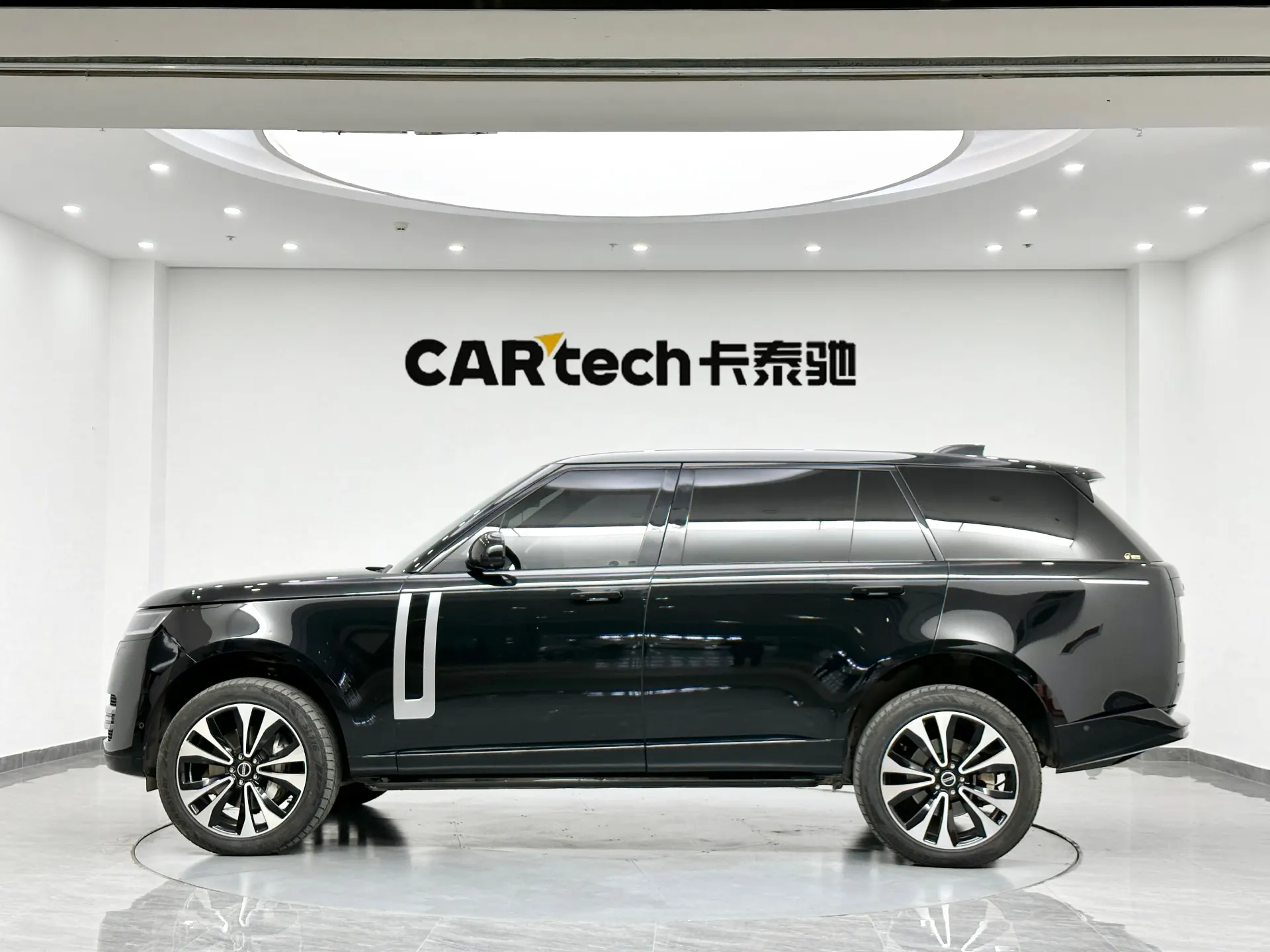 Land Rover Range Rover, 2023 все фото