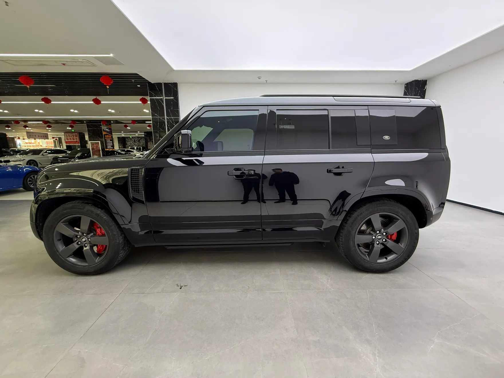 Land Rover Defender, 2023 8