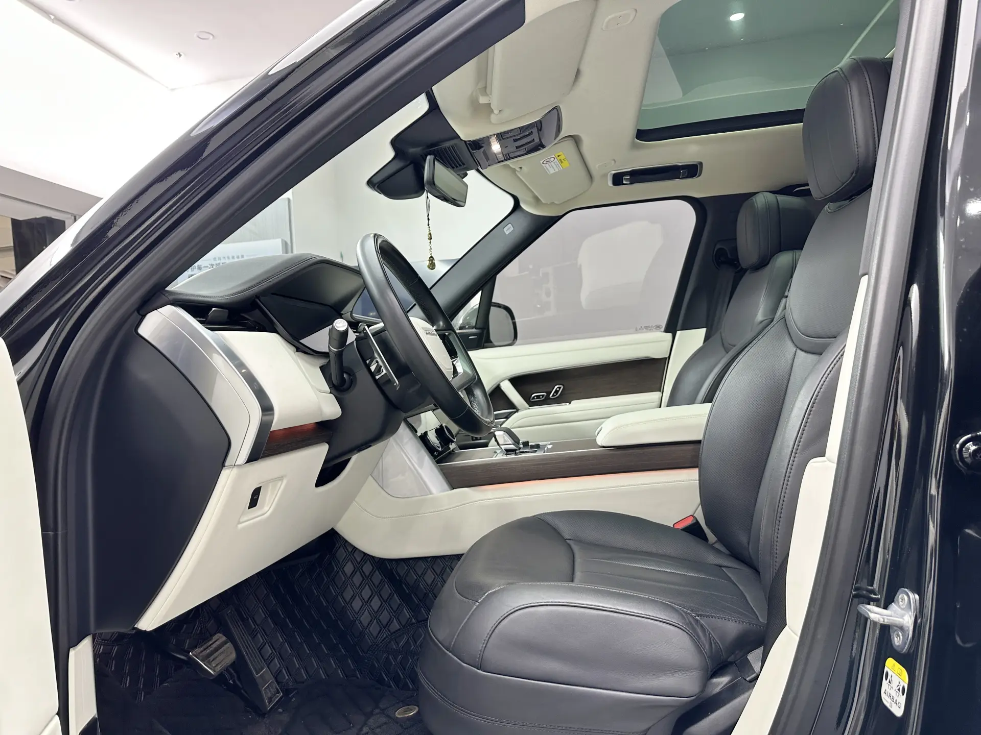 Land Rover Range Rover, 2023 10