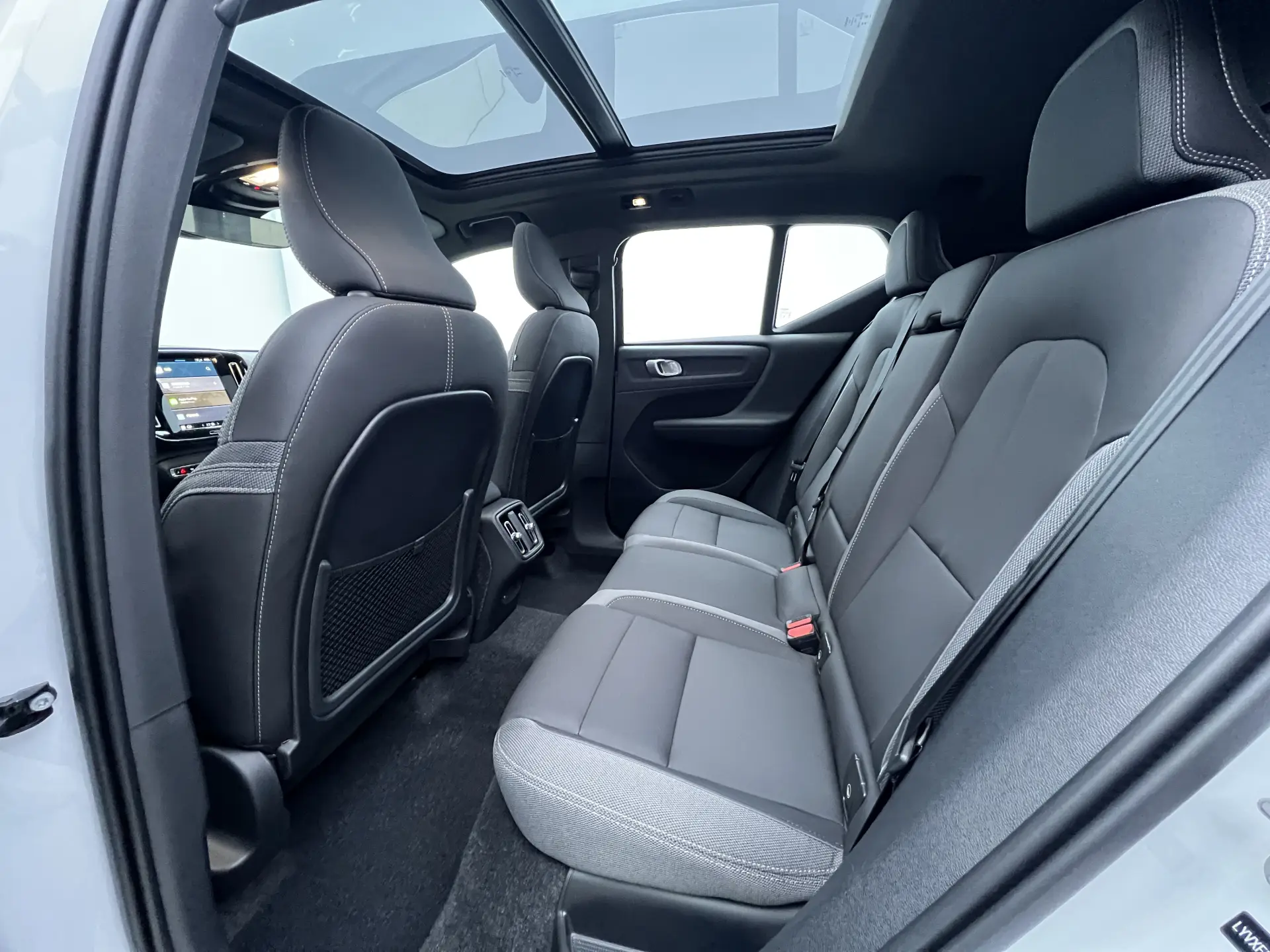 Volvo XC40, 2026 14