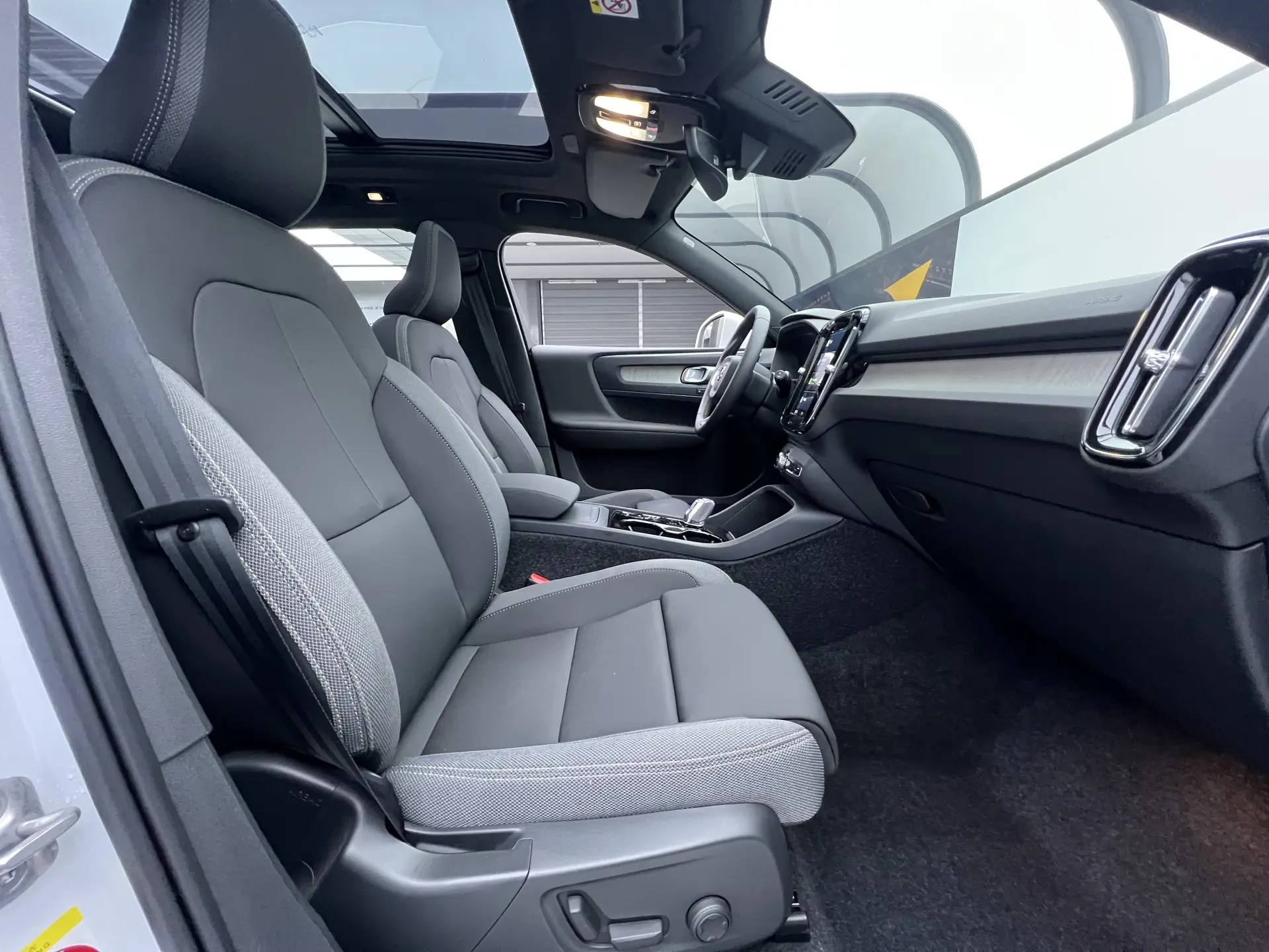 Volvo XC40, 2026 21