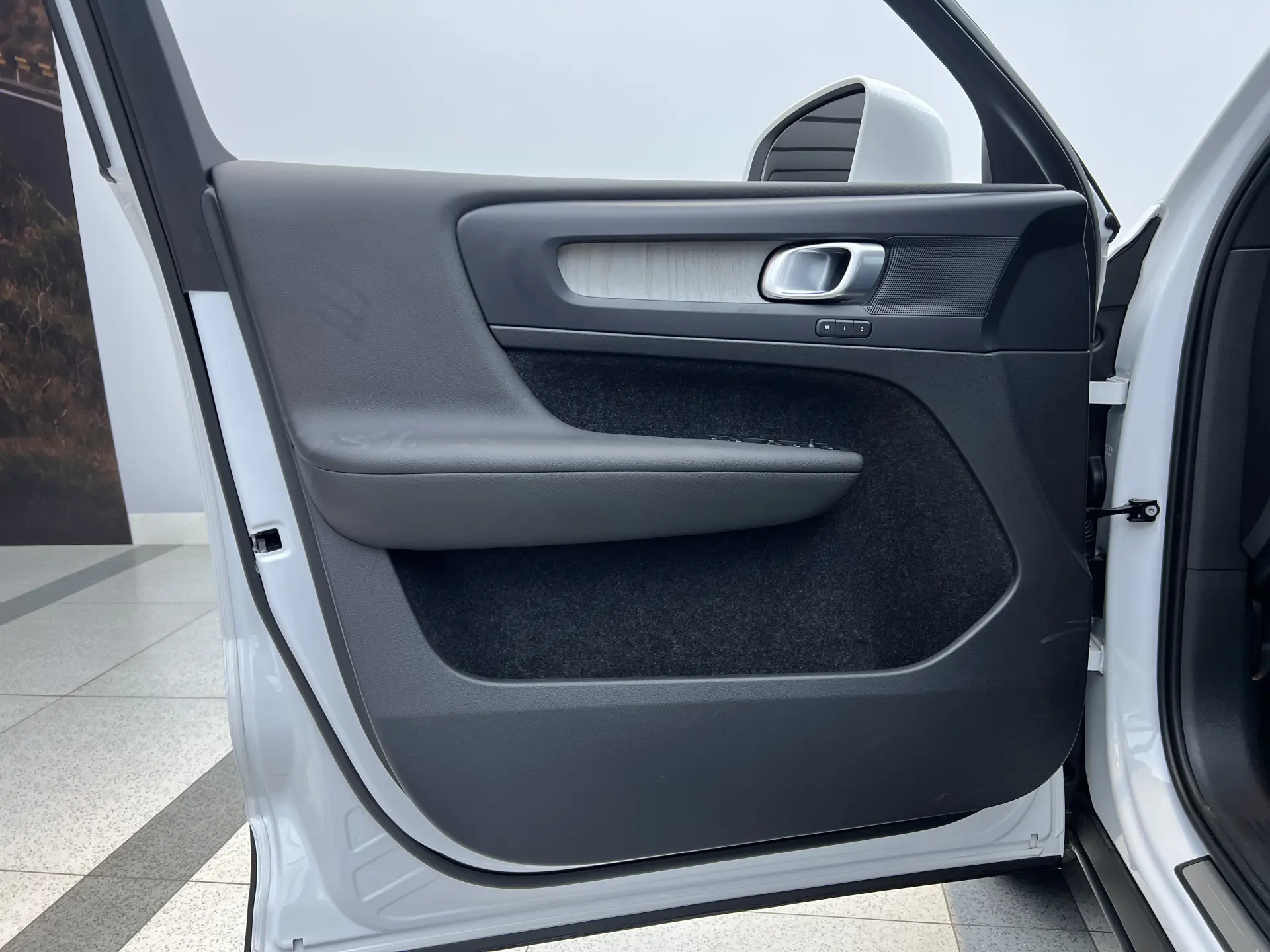 Volvo XC40, 2026 12