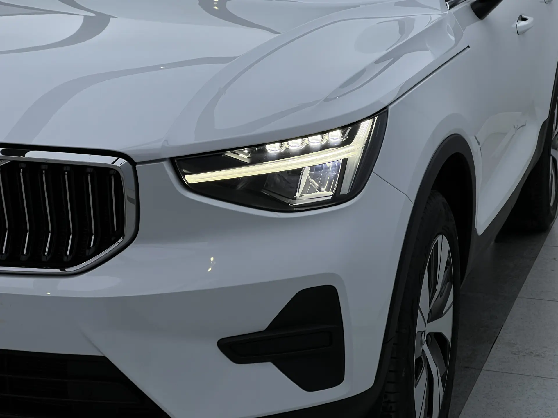 Volvo XC40, 2026 4