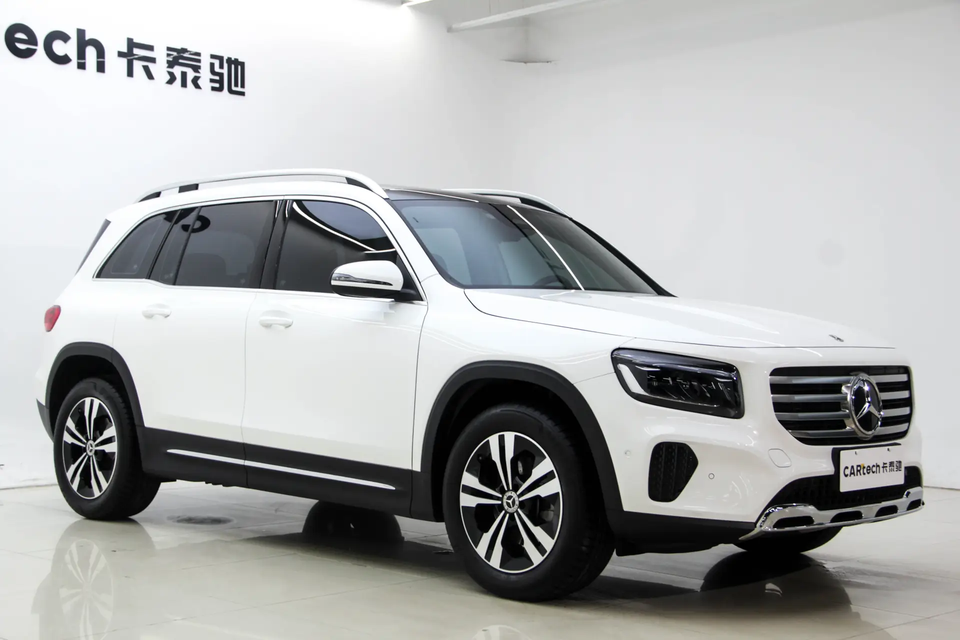 Mercedes-Benz GLB, 2024 3