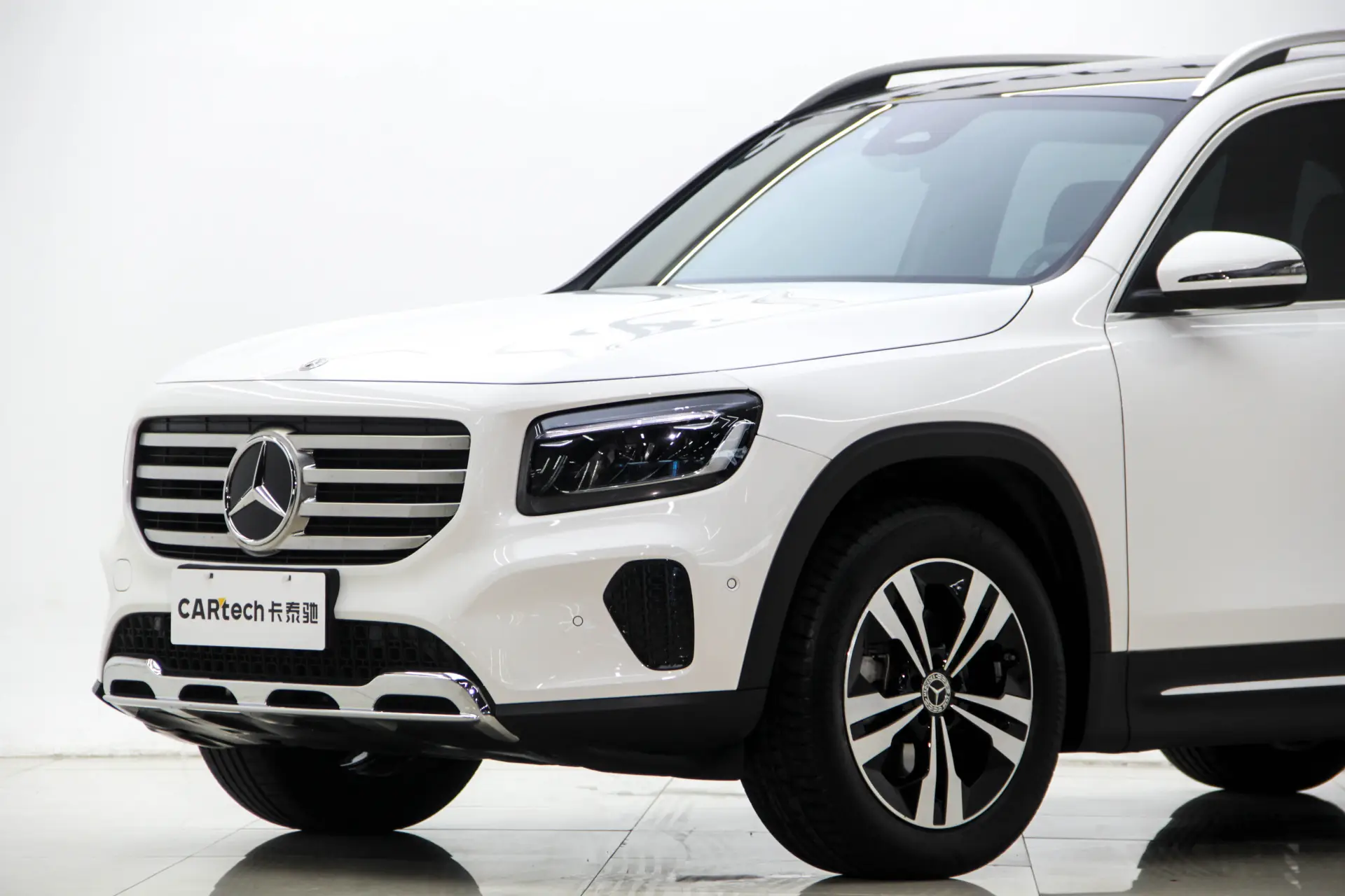 Mercedes-Benz GLB, 2024 все фото