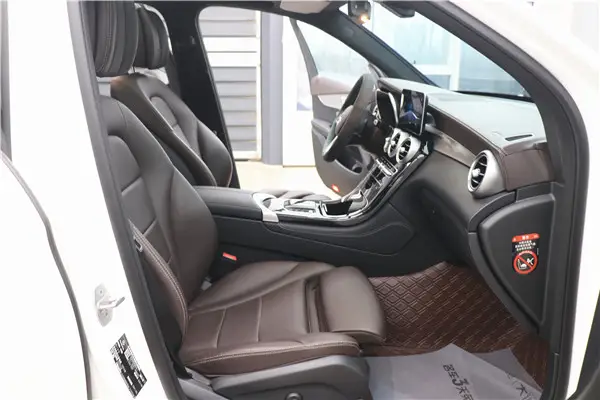 Mercedes-Benz GLC 260 L, 2021 19