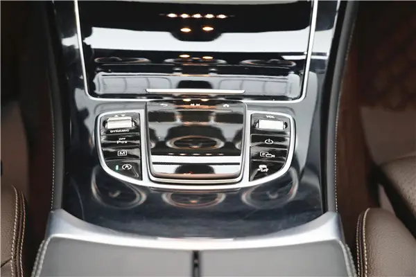 Mercedes-Benz GLC 260 L, 2021 18