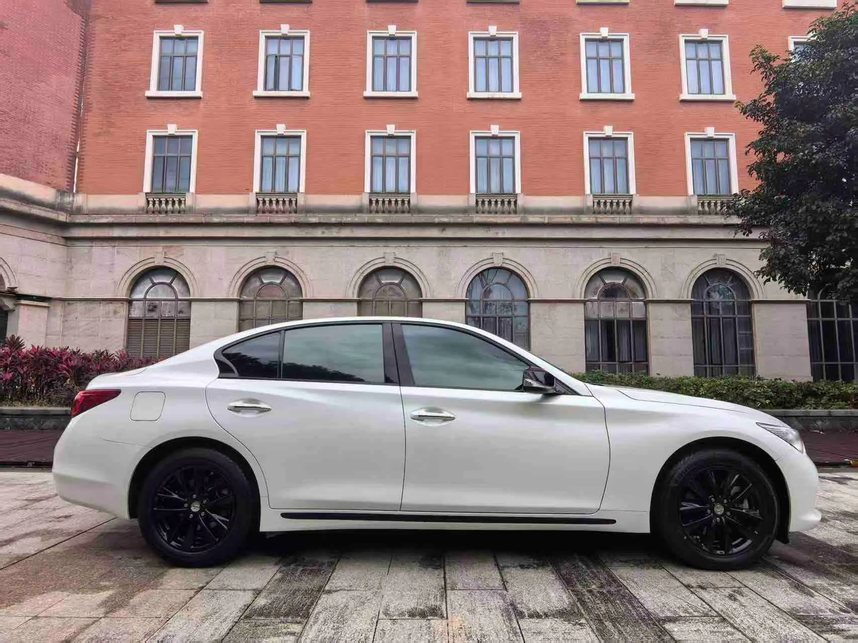 Infiniti Q50L, 2017 4