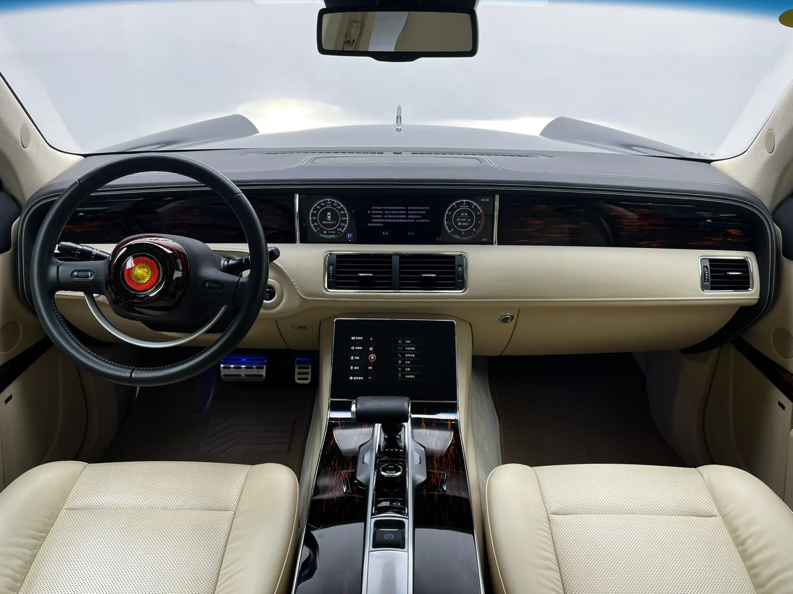 Hongqi L5, 2025 8