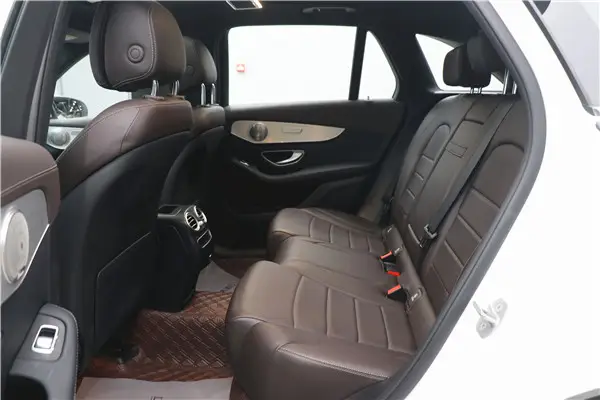 Mercedes-Benz GLC 260 L, 2021 6