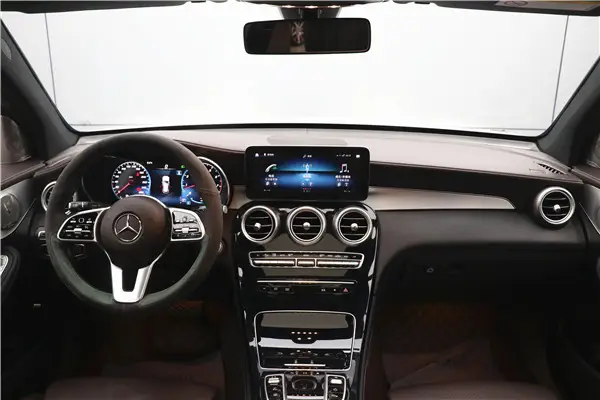 Mercedes-Benz GLC 260 L, 2021 4