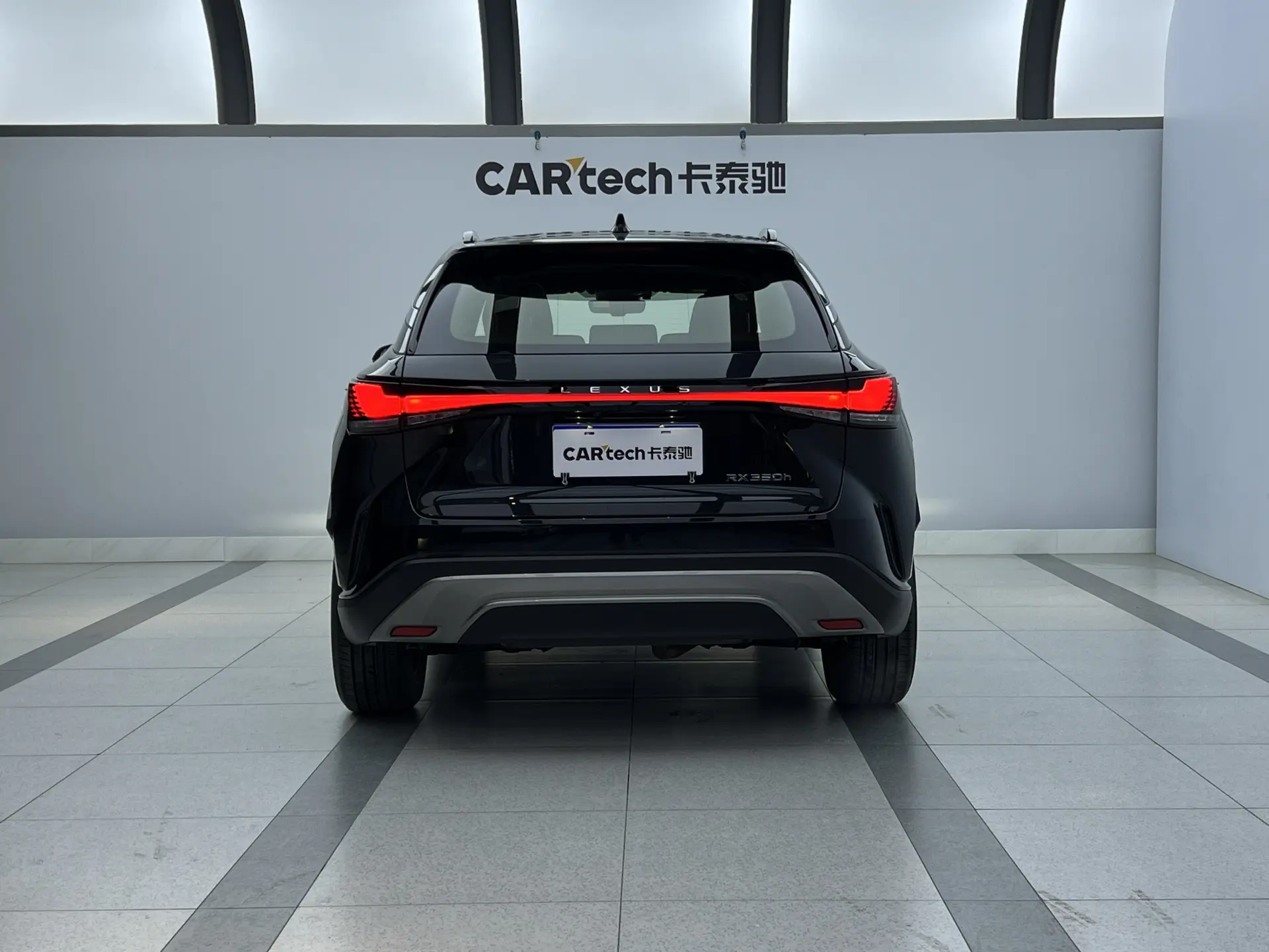 Lexus RX 350h, 2026 3