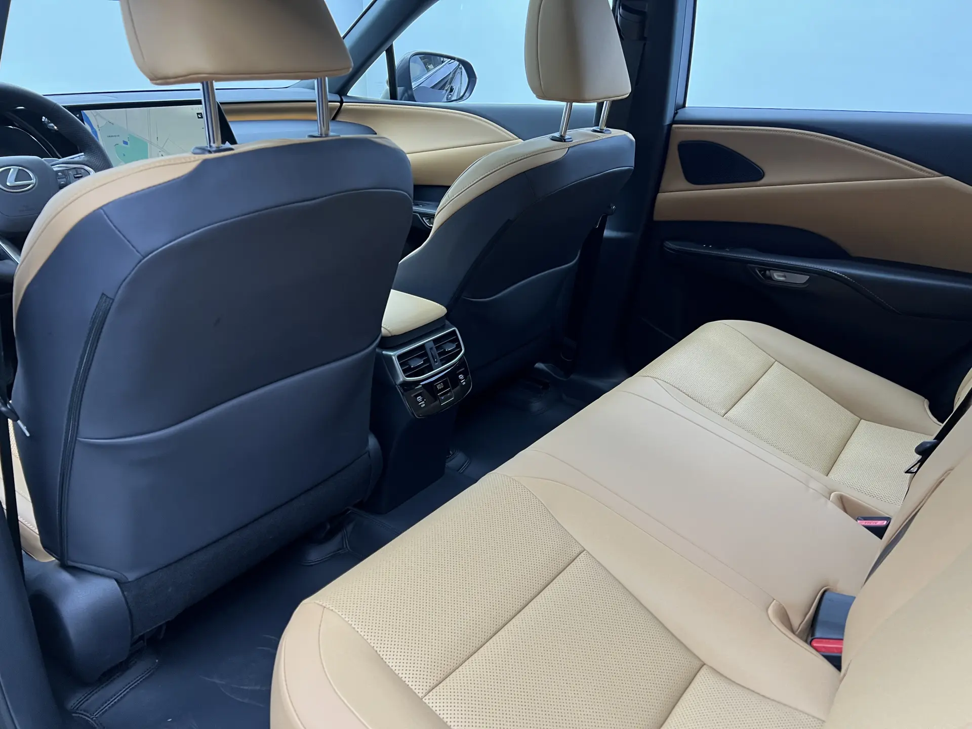Lexus RX 350h, 2026 14