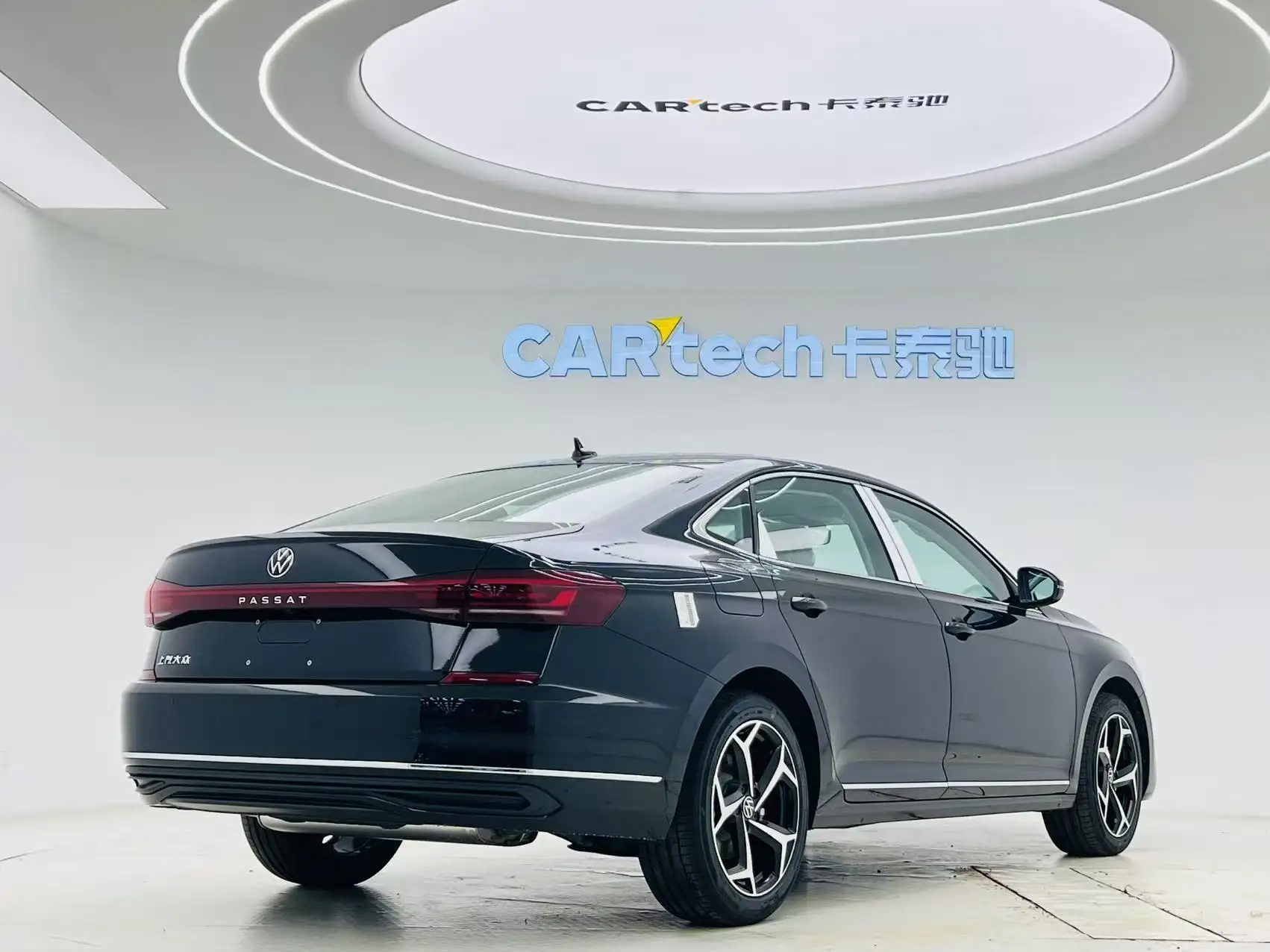 Volkswagen Passat, 2026 все фото