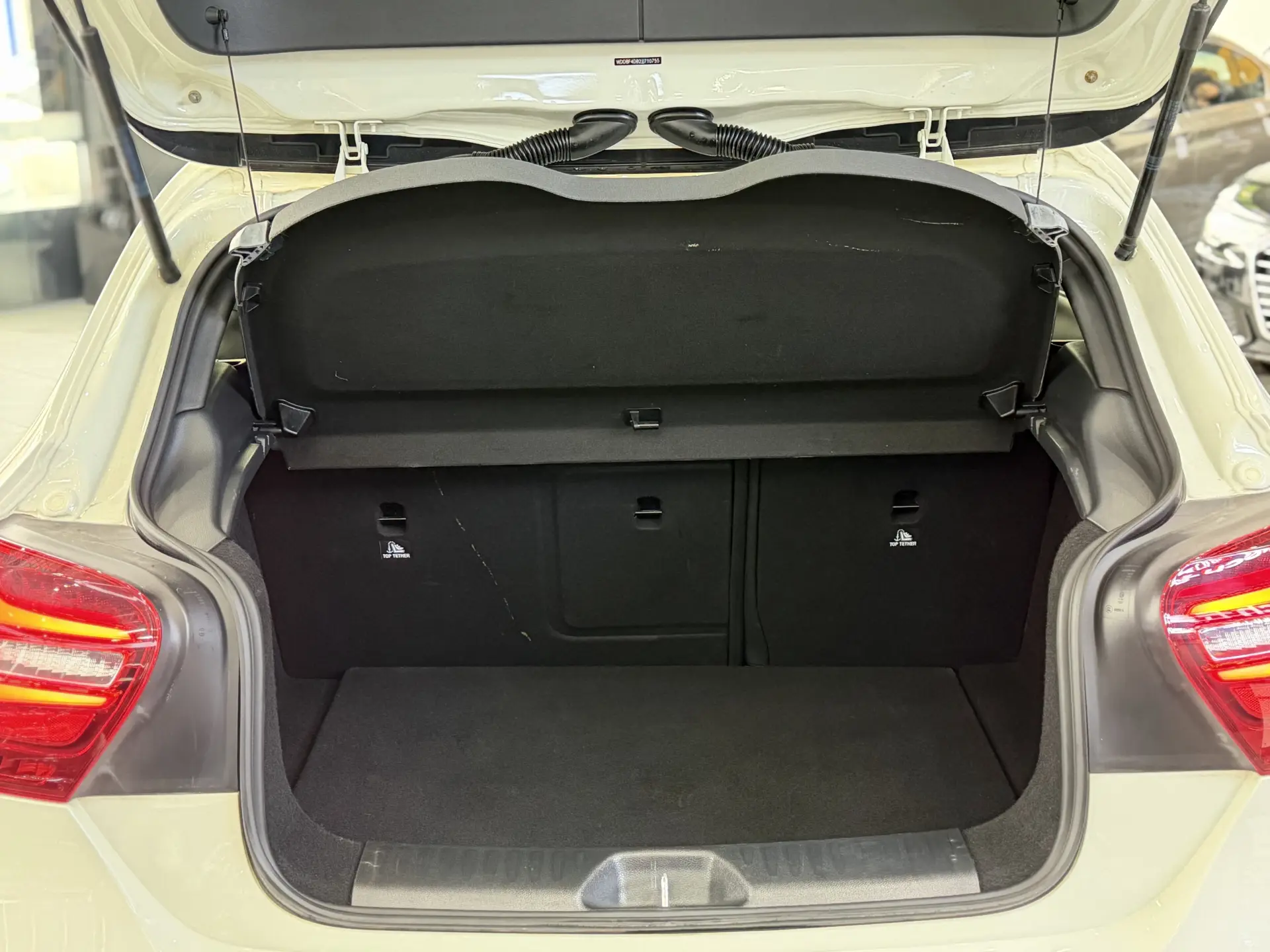 Mercedes-Benz A 200, 2018 30