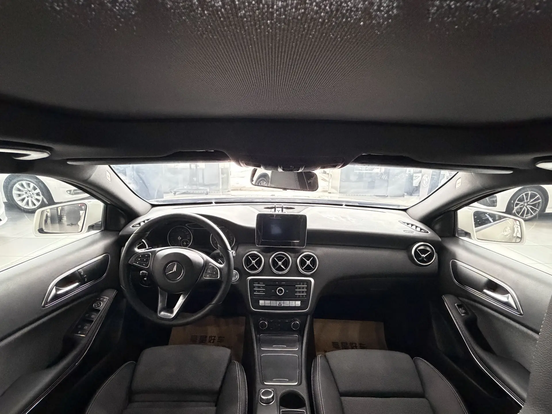 Mercedes-Benz A 200, 2018 все фото