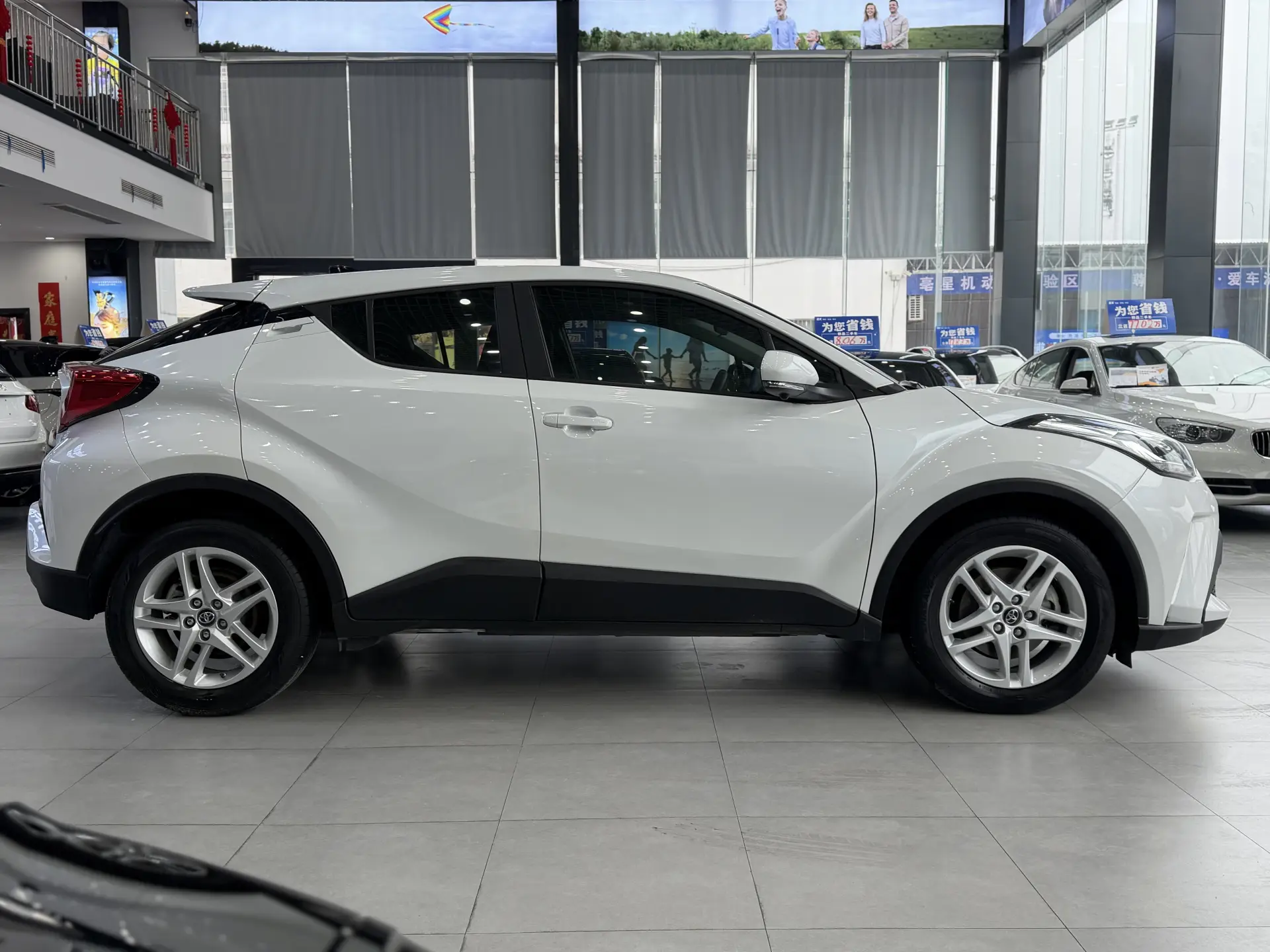 Toyota C-HR, 2021 9