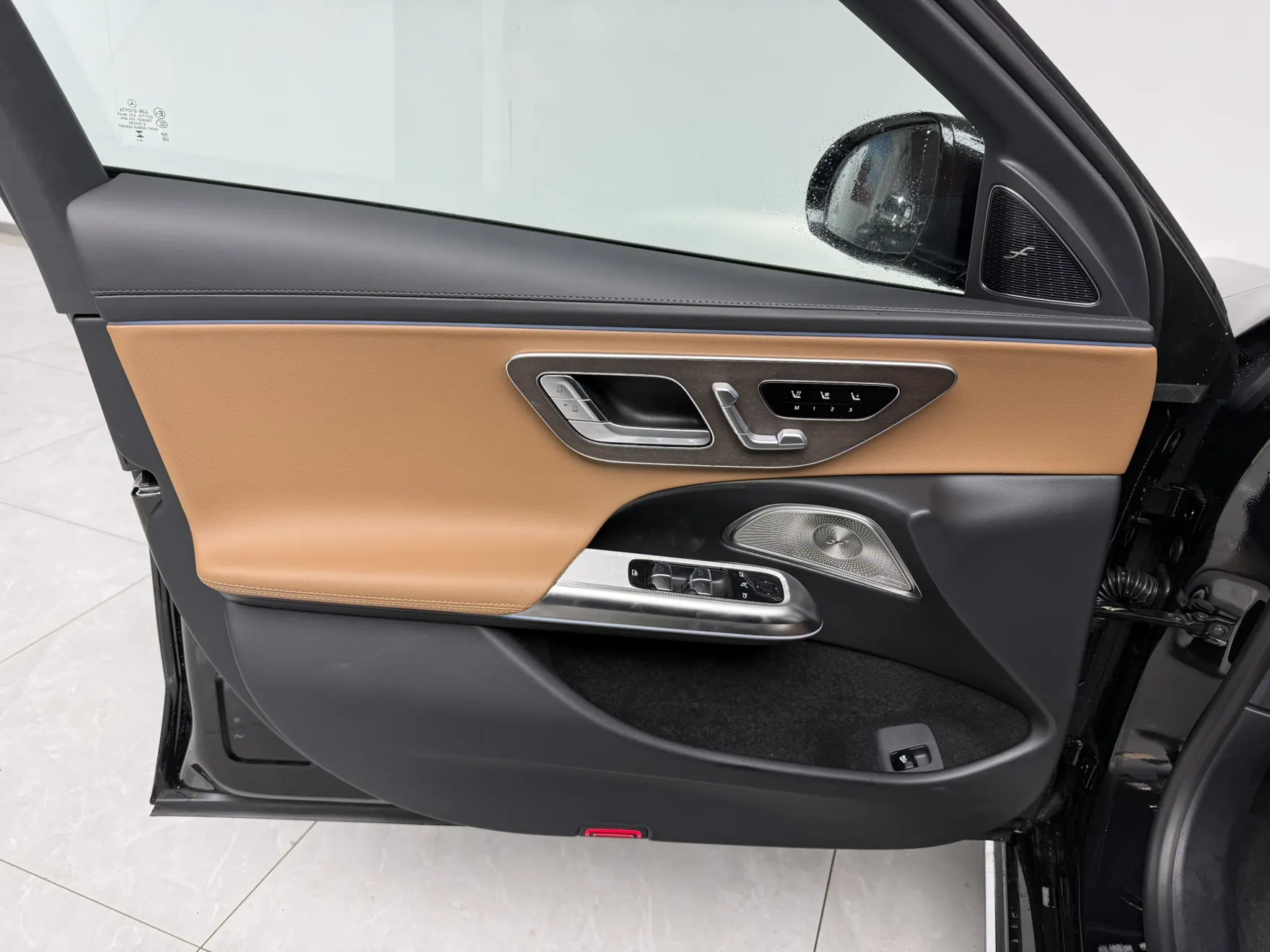 Mercedes-Benz E 300 L, 2026 10