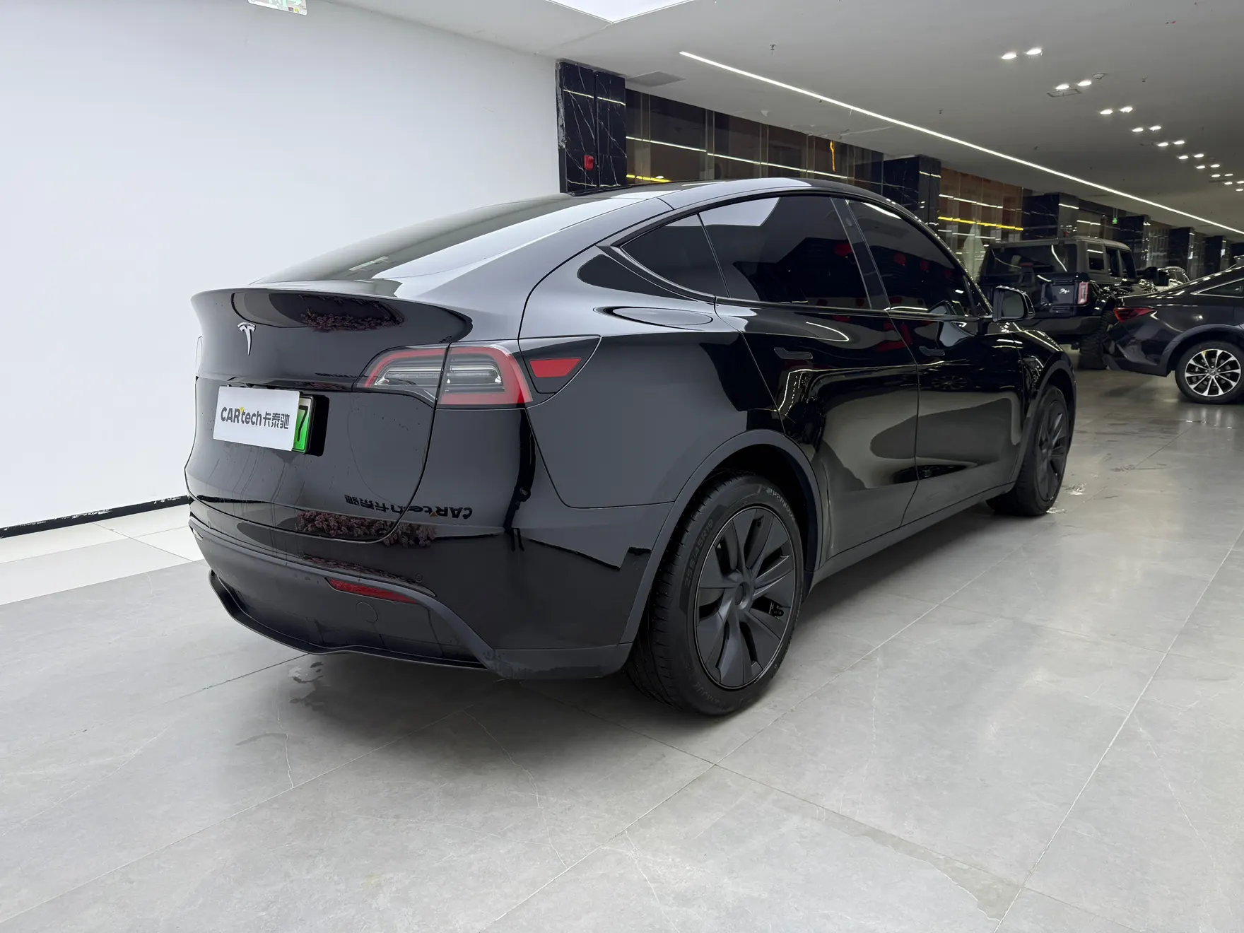Tesla Model Y, 2024 все фото