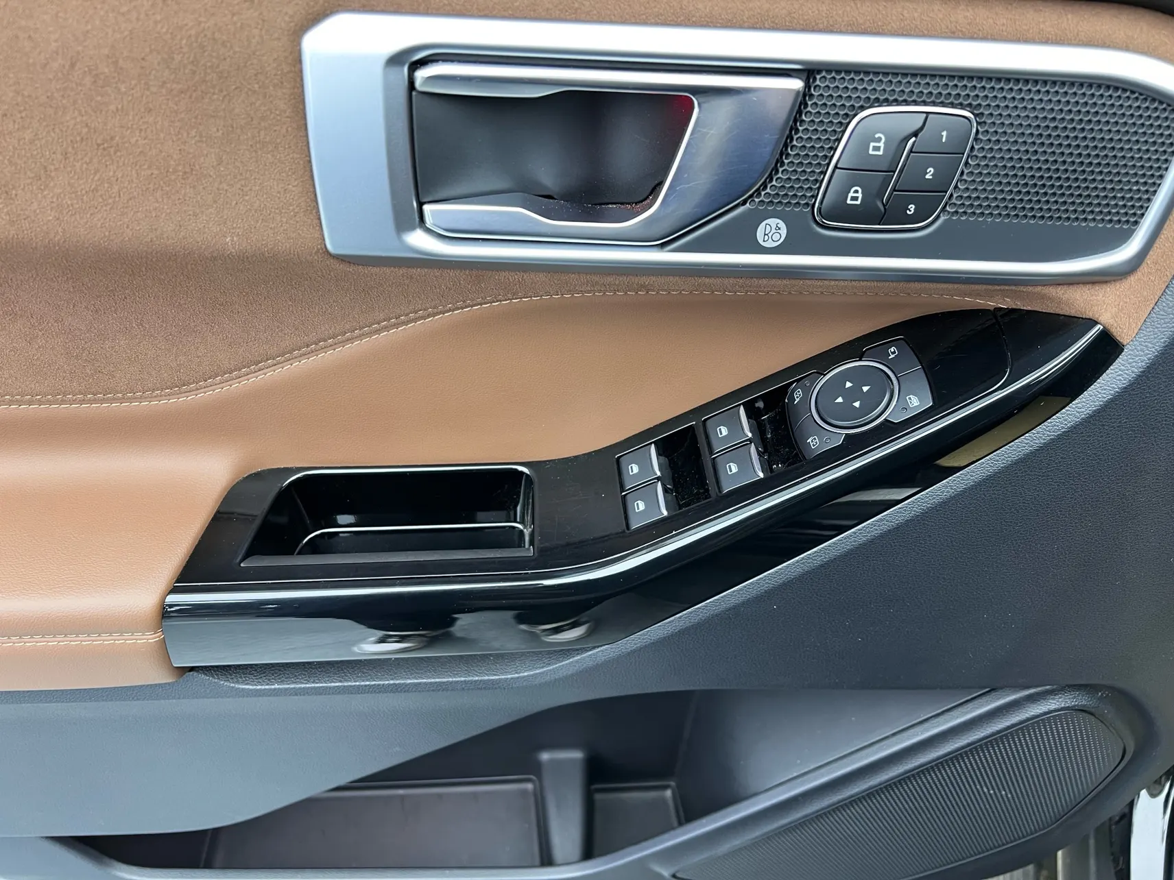 Ford Explorer, 2024 17