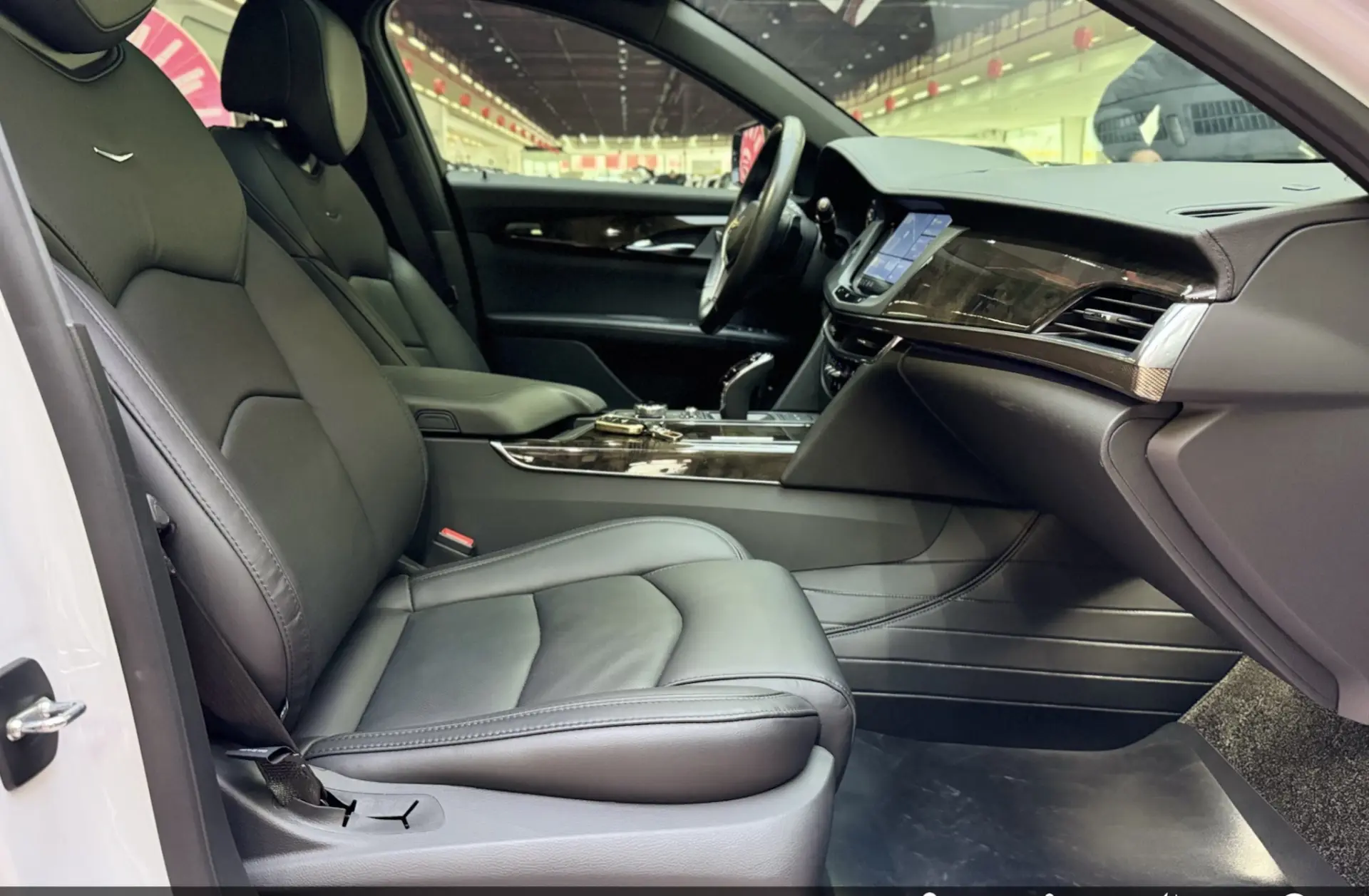 Cadillac CT6, 2023 19
