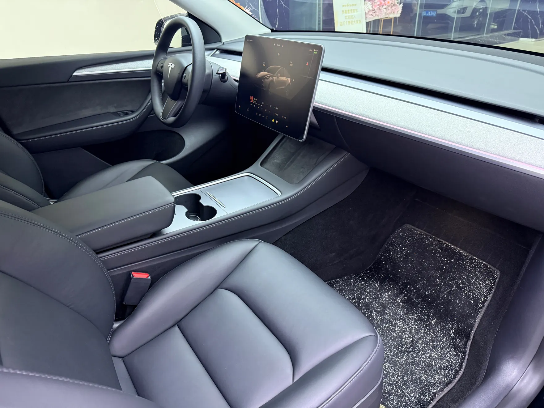 Tesla Model Y, 2024 18