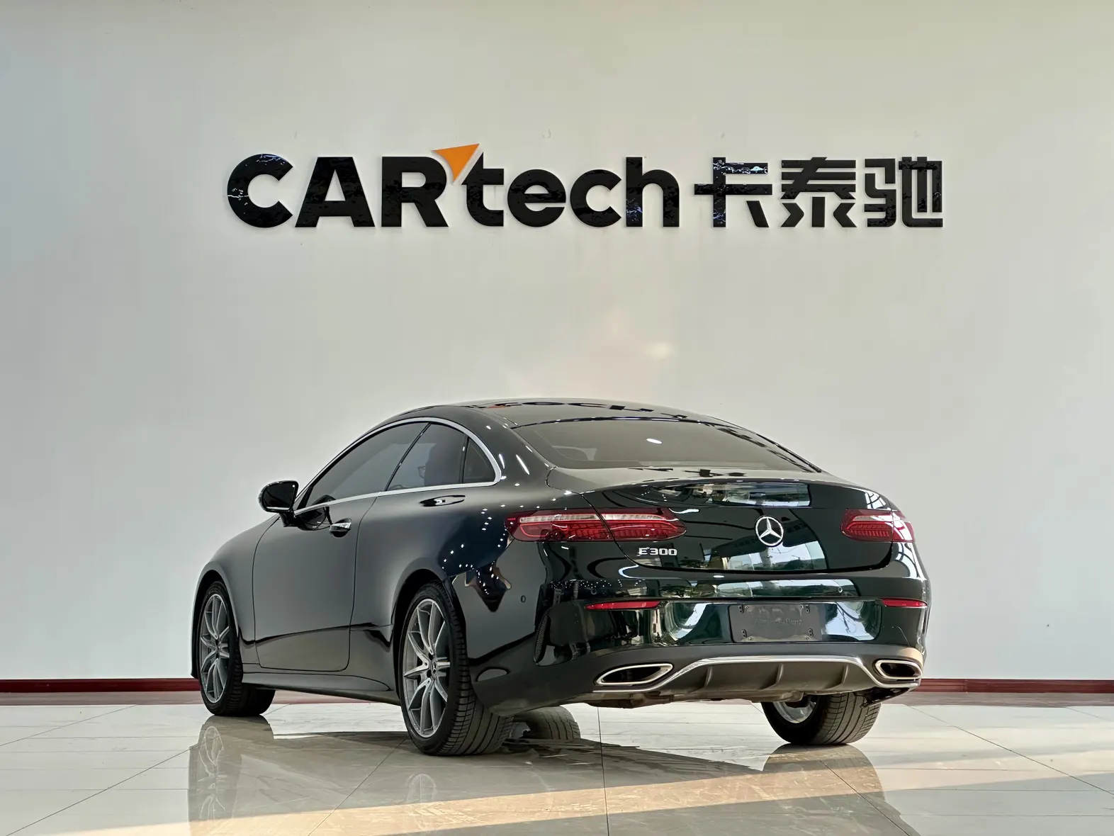 Mercedes-Benz E 260, 2023 6