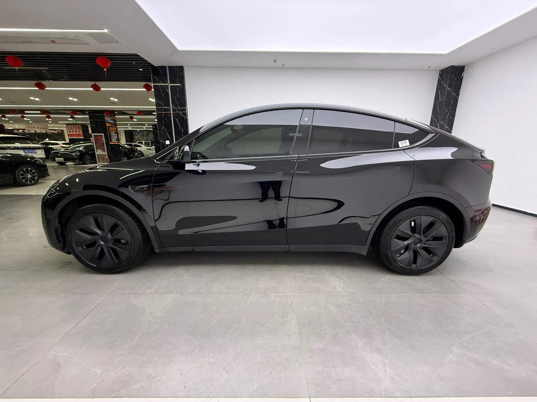 Tesla Model Y, 2024 8