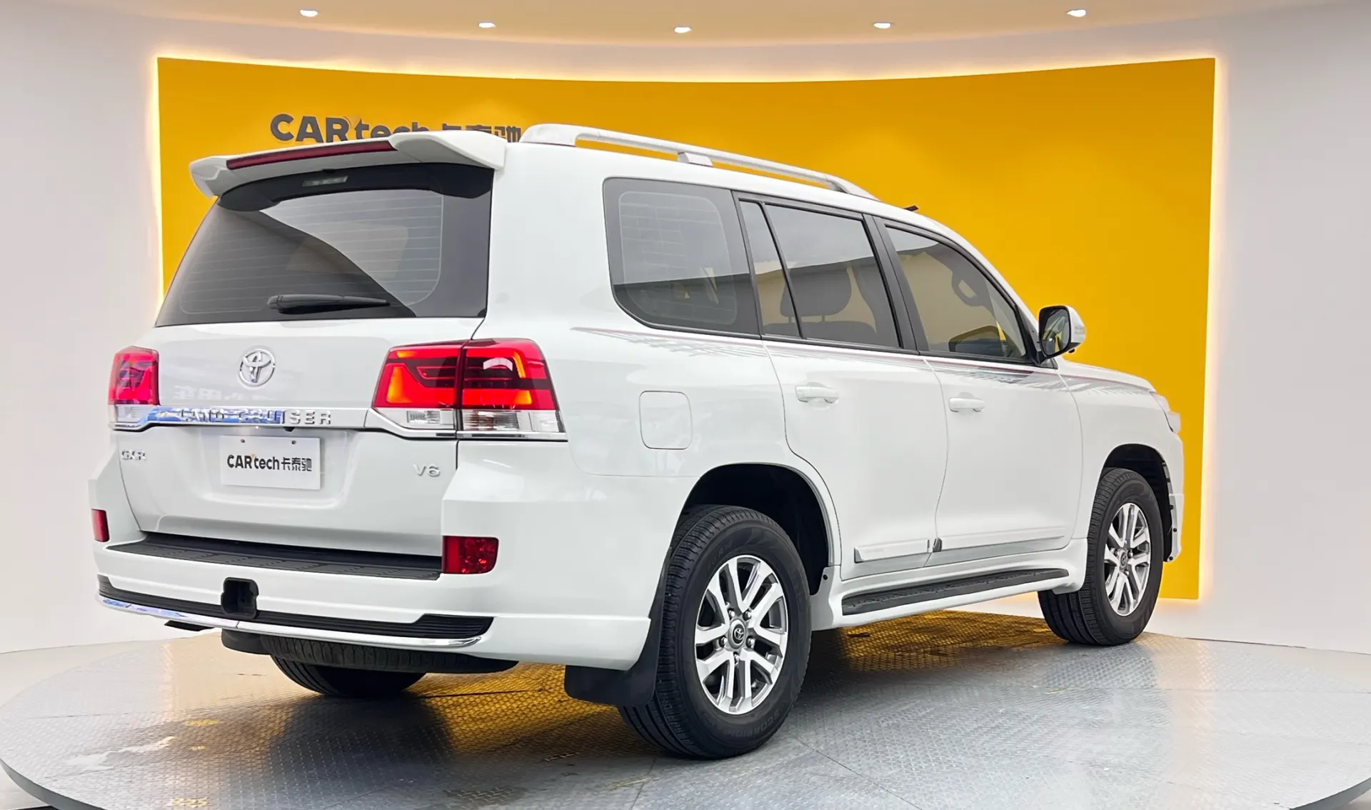 Toyota Land Cruiser, 2019 все фото