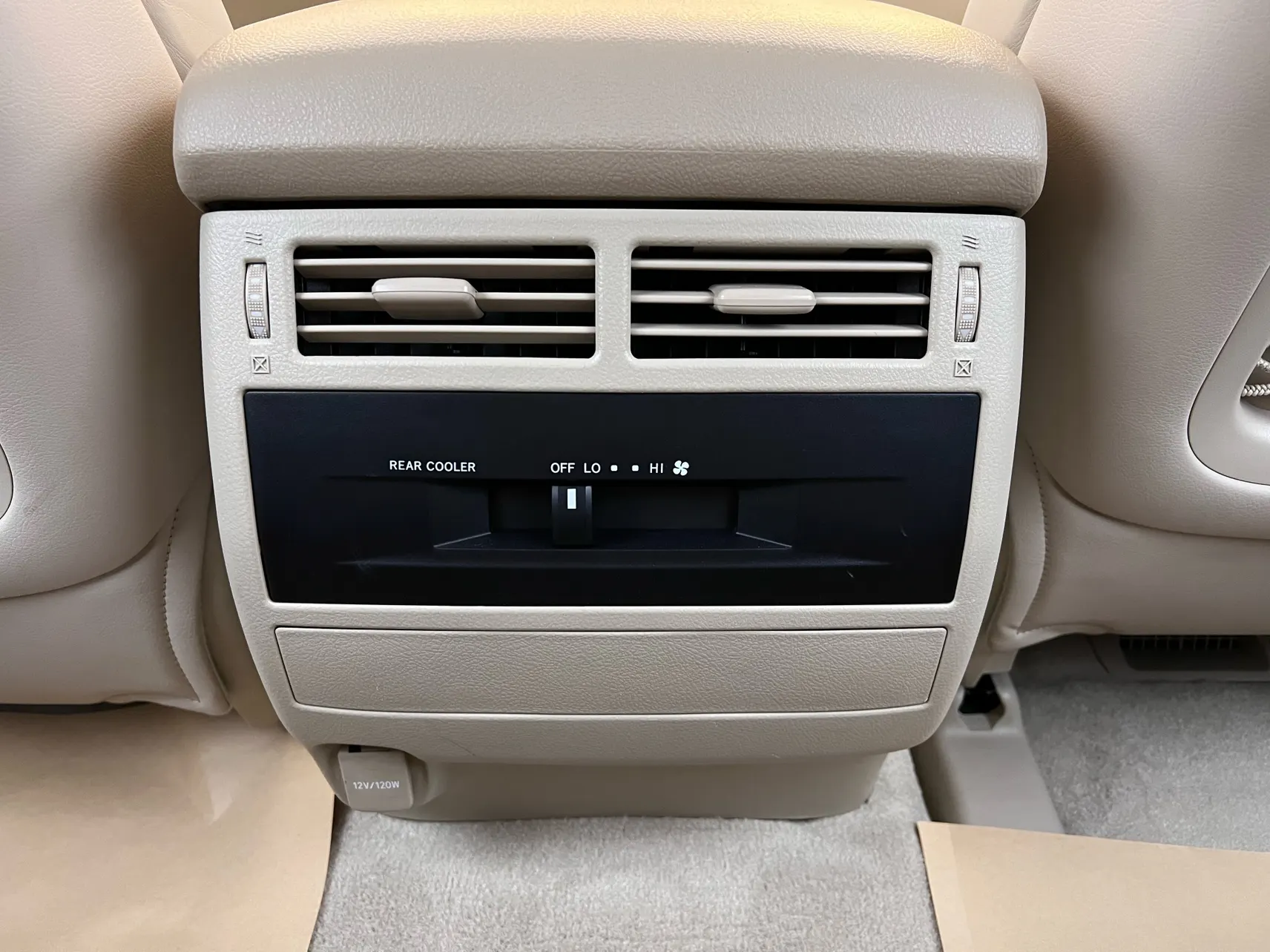 Toyota Land Cruiser, 2019 40