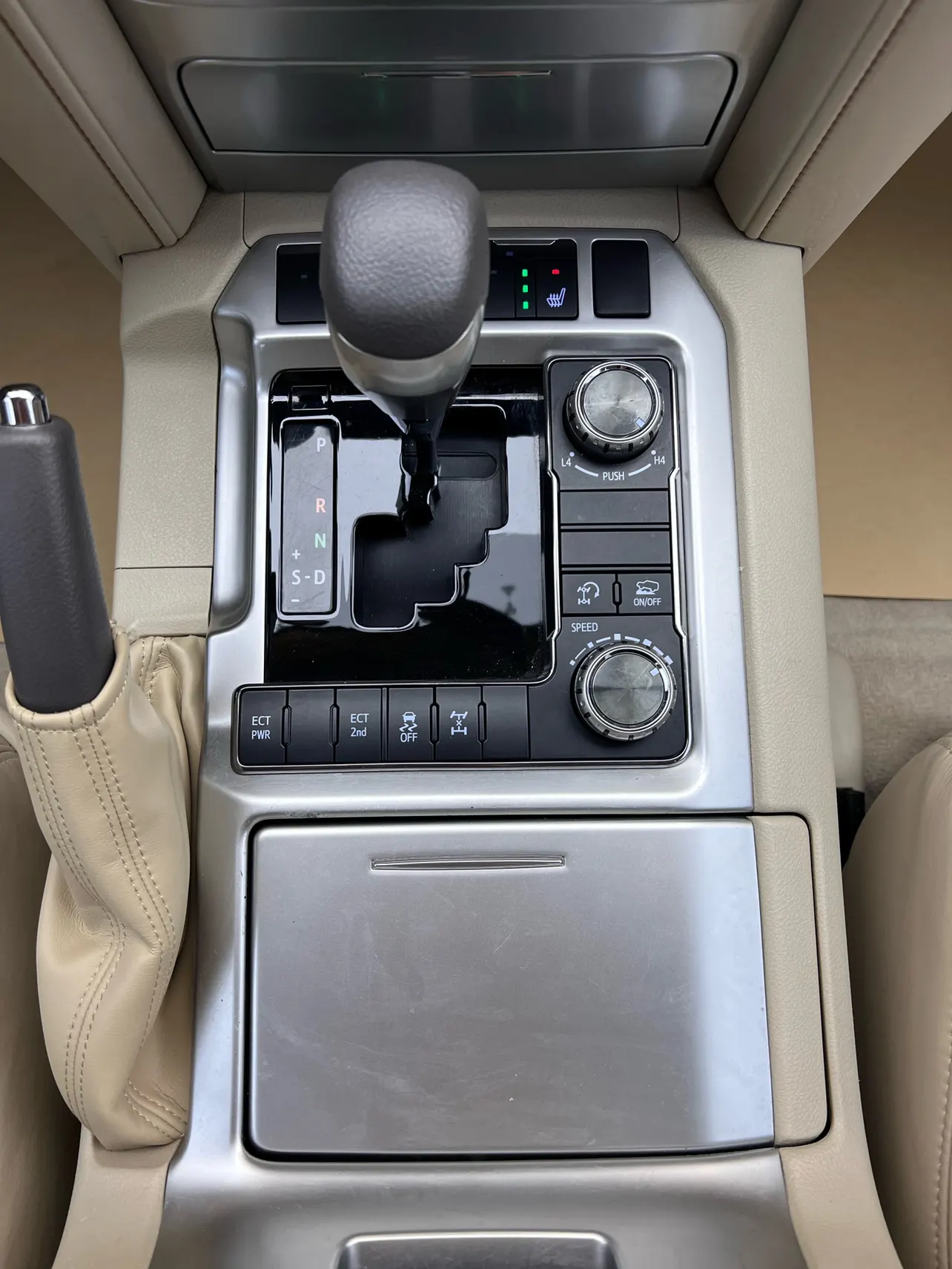 Toyota Land Cruiser, 2019 25