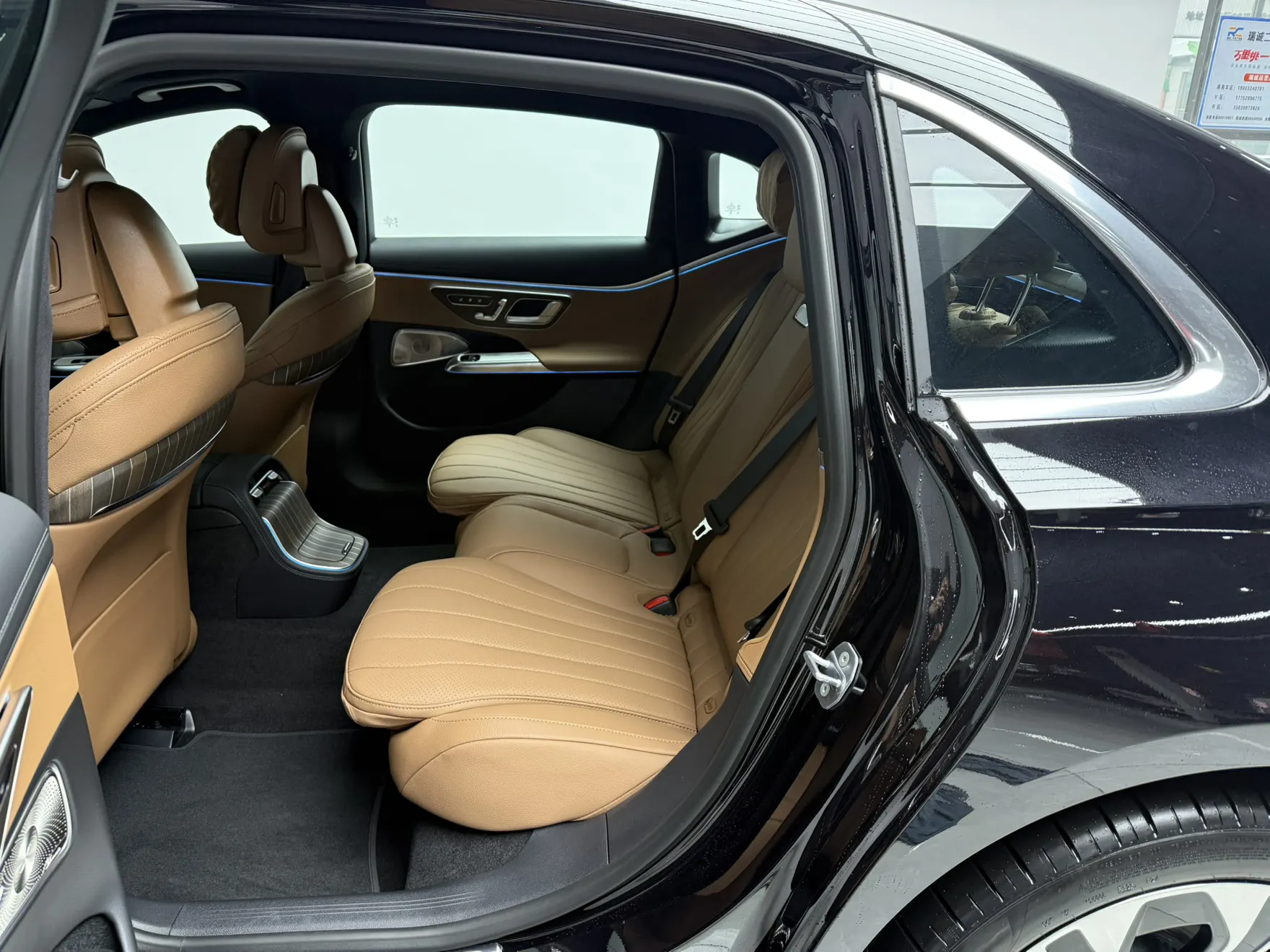 Mercedes-Benz E 300 L, 2026 12