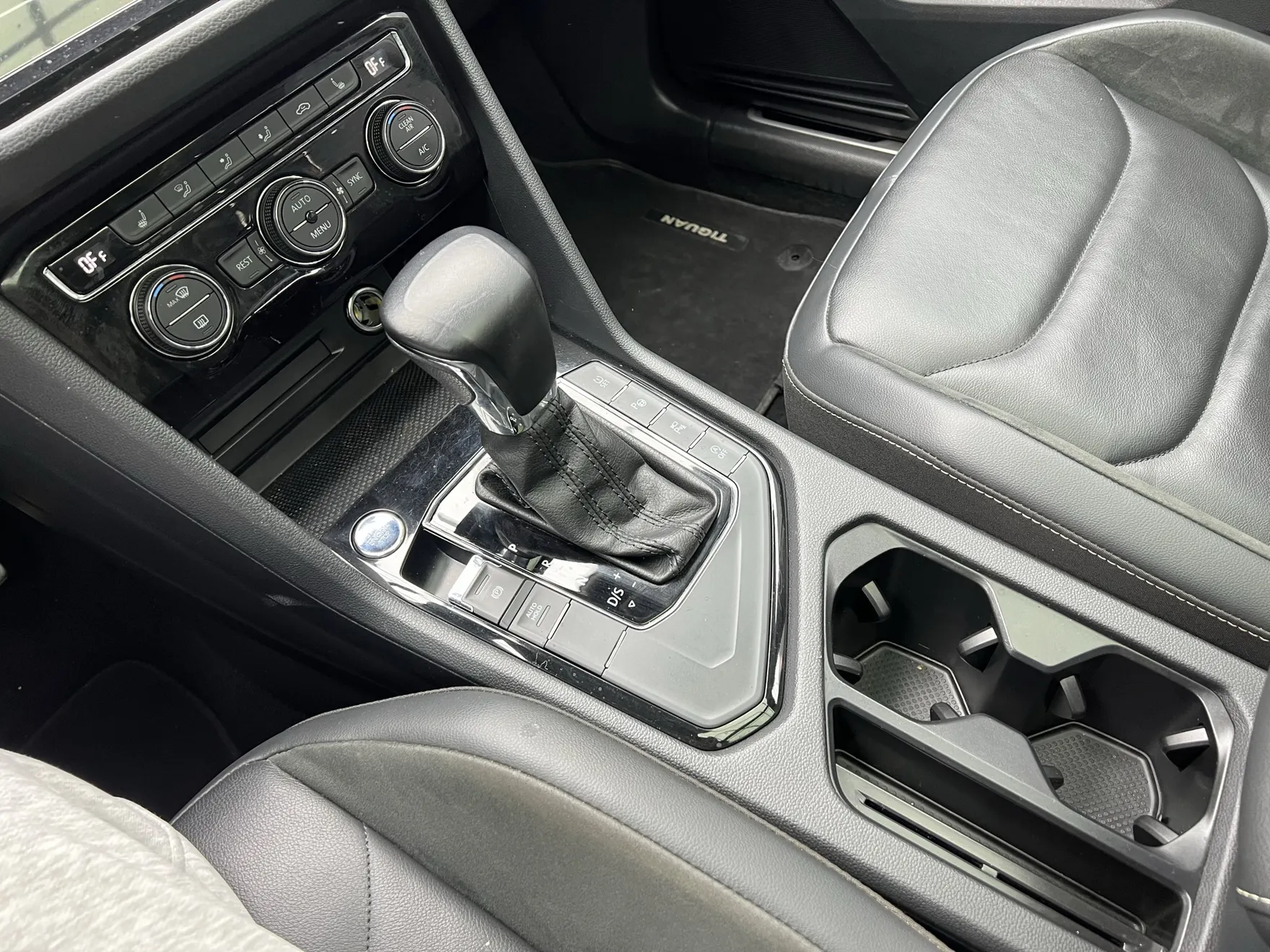 Volkswagen Tiguan L, 2021 15