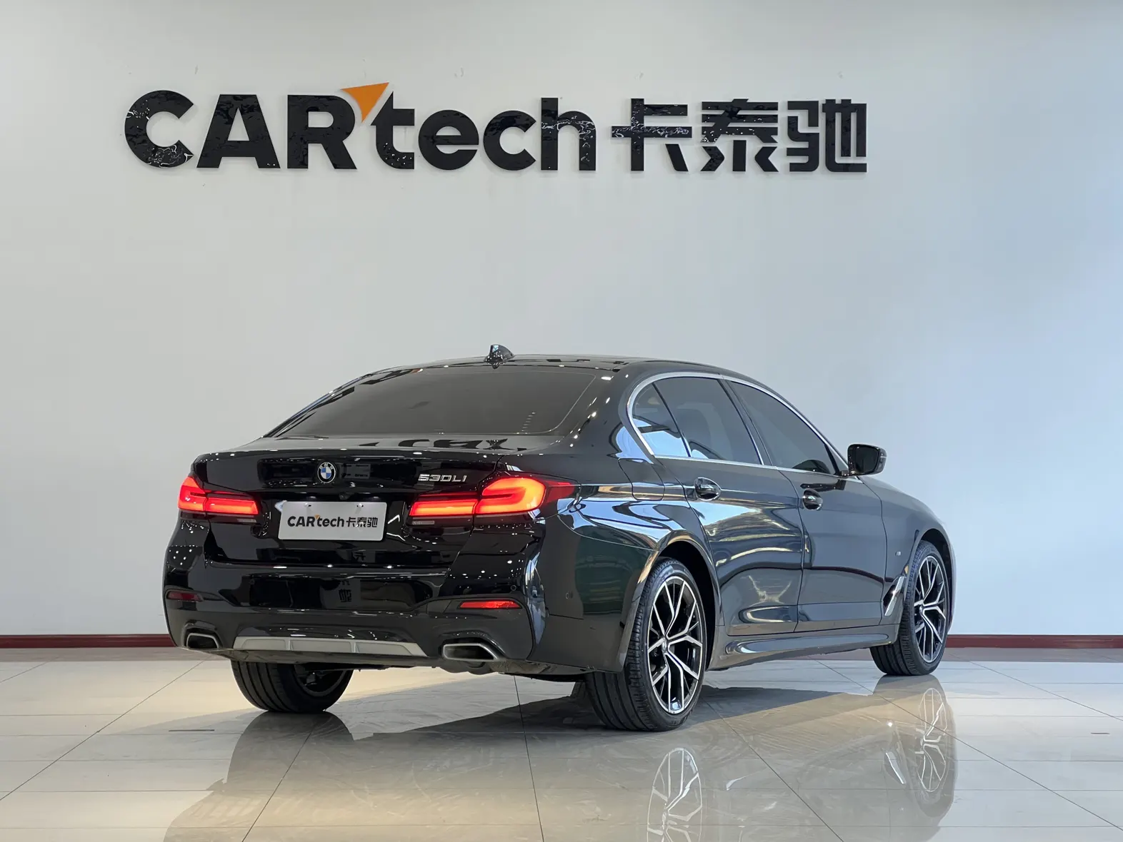 BMW 530Li, 2023 все фото