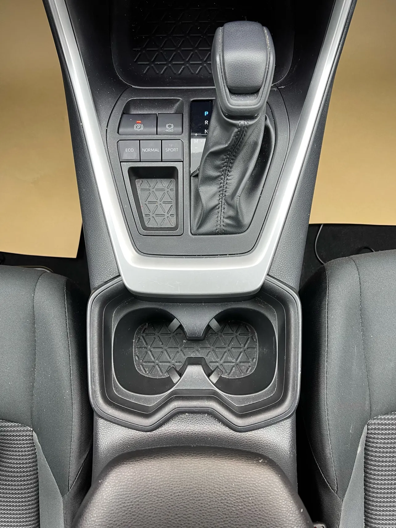 Toyota Wildlander, 2024 24