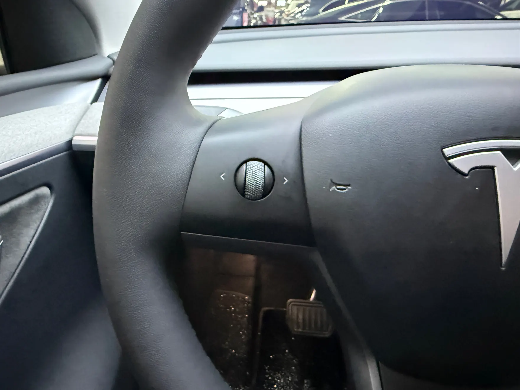Tesla Model Y, 2024 26