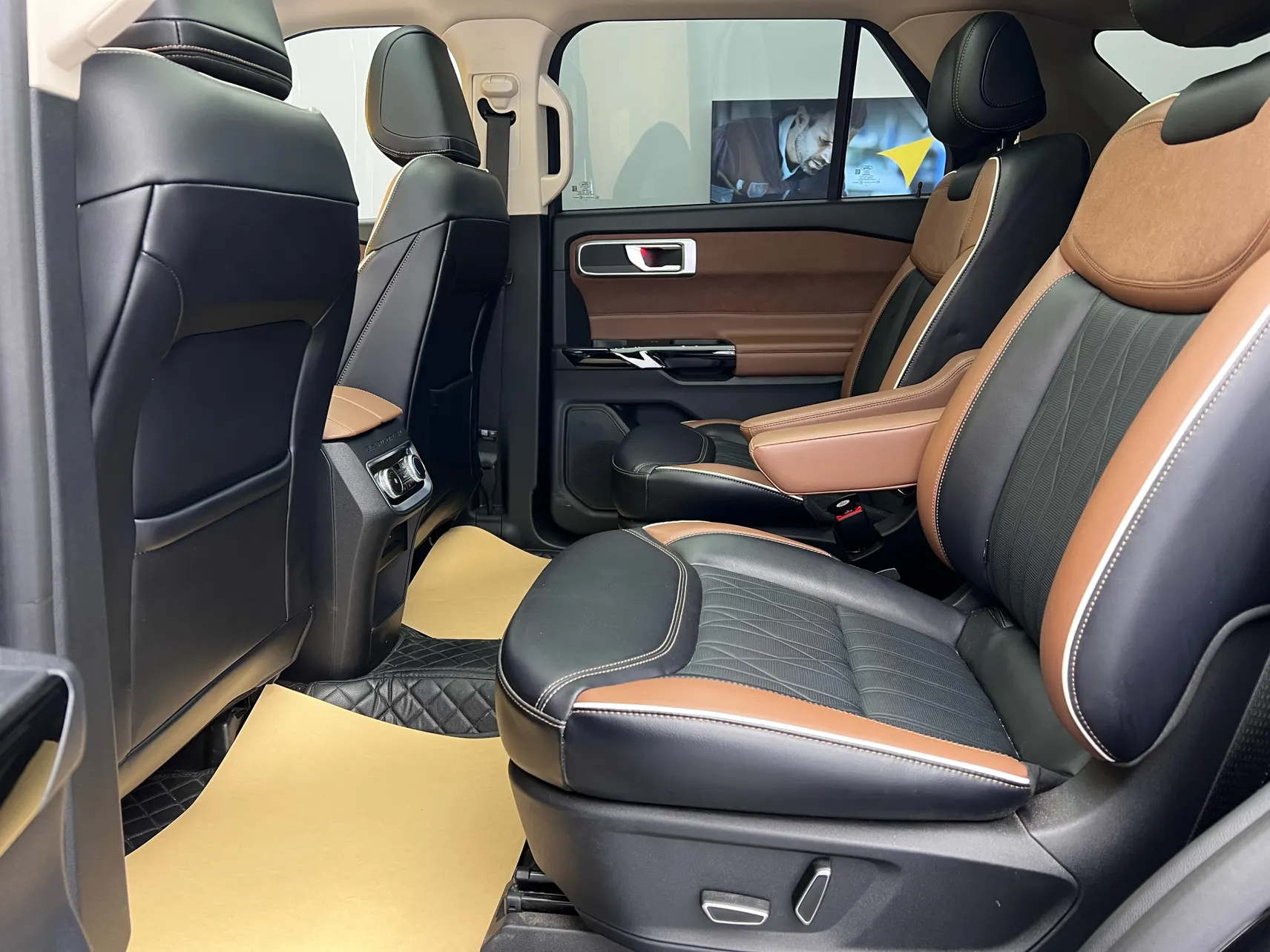 Ford Explorer, 2024 20