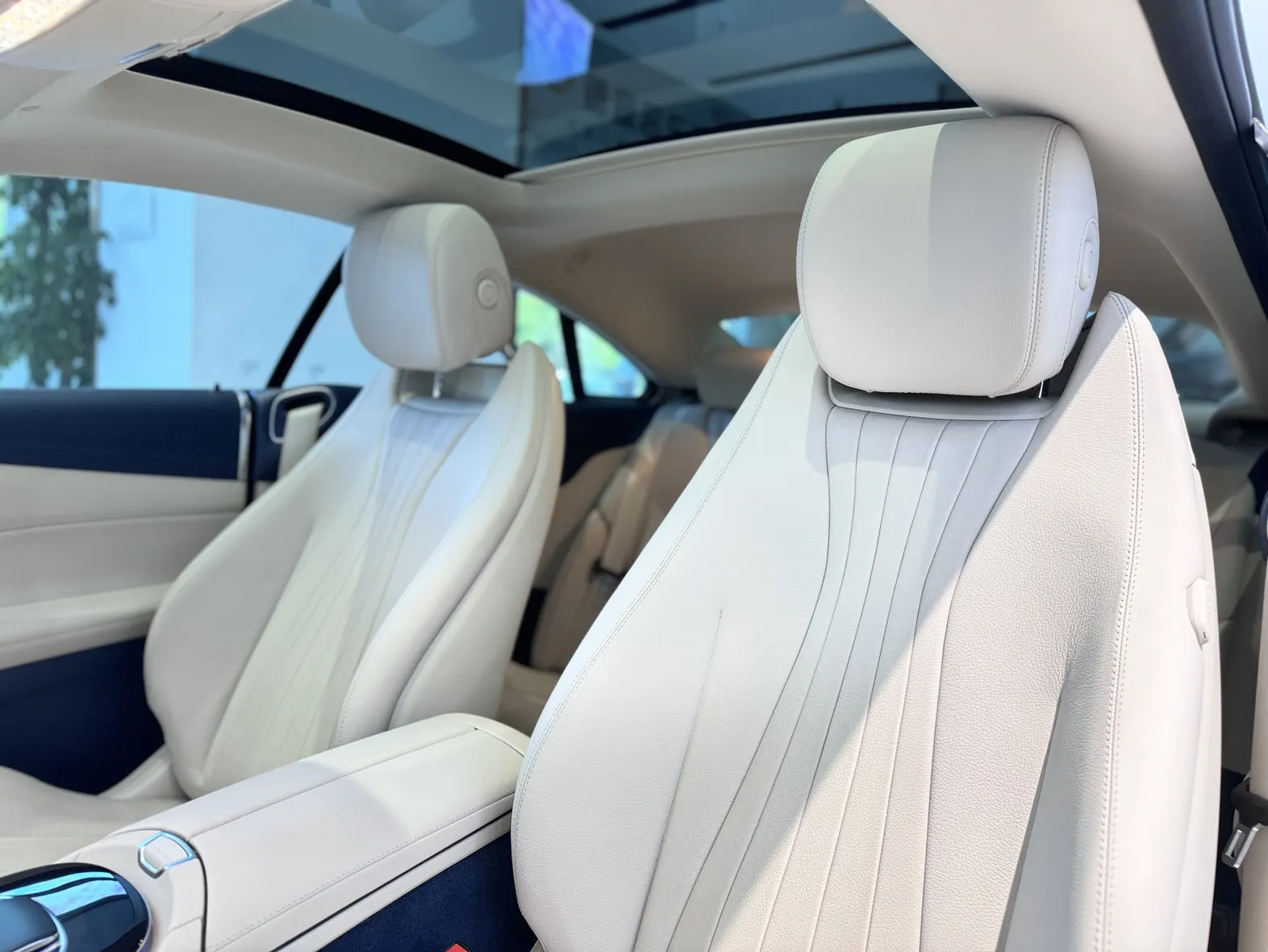Mercedes-Benz E 260, 2023 19