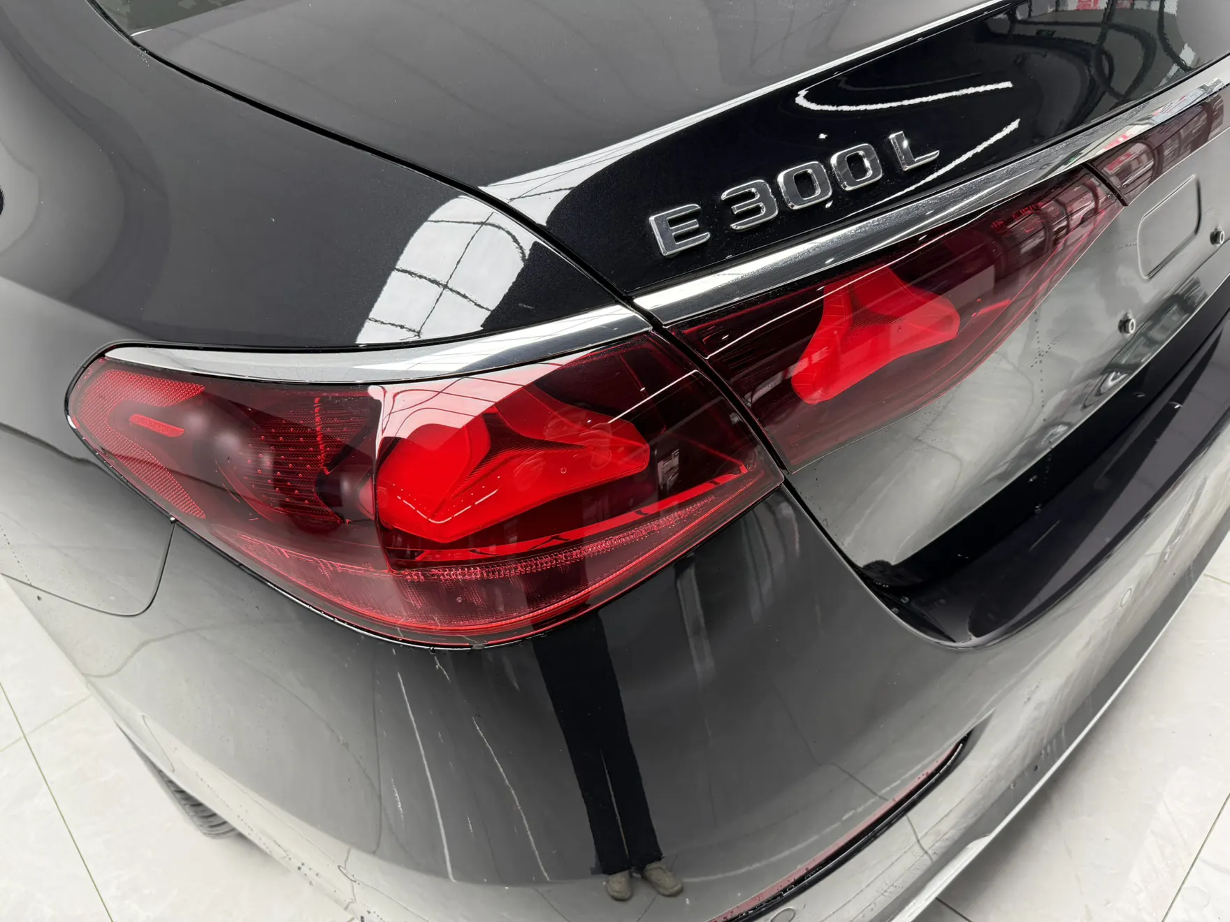 Mercedes-Benz E 300 L, 2026 6