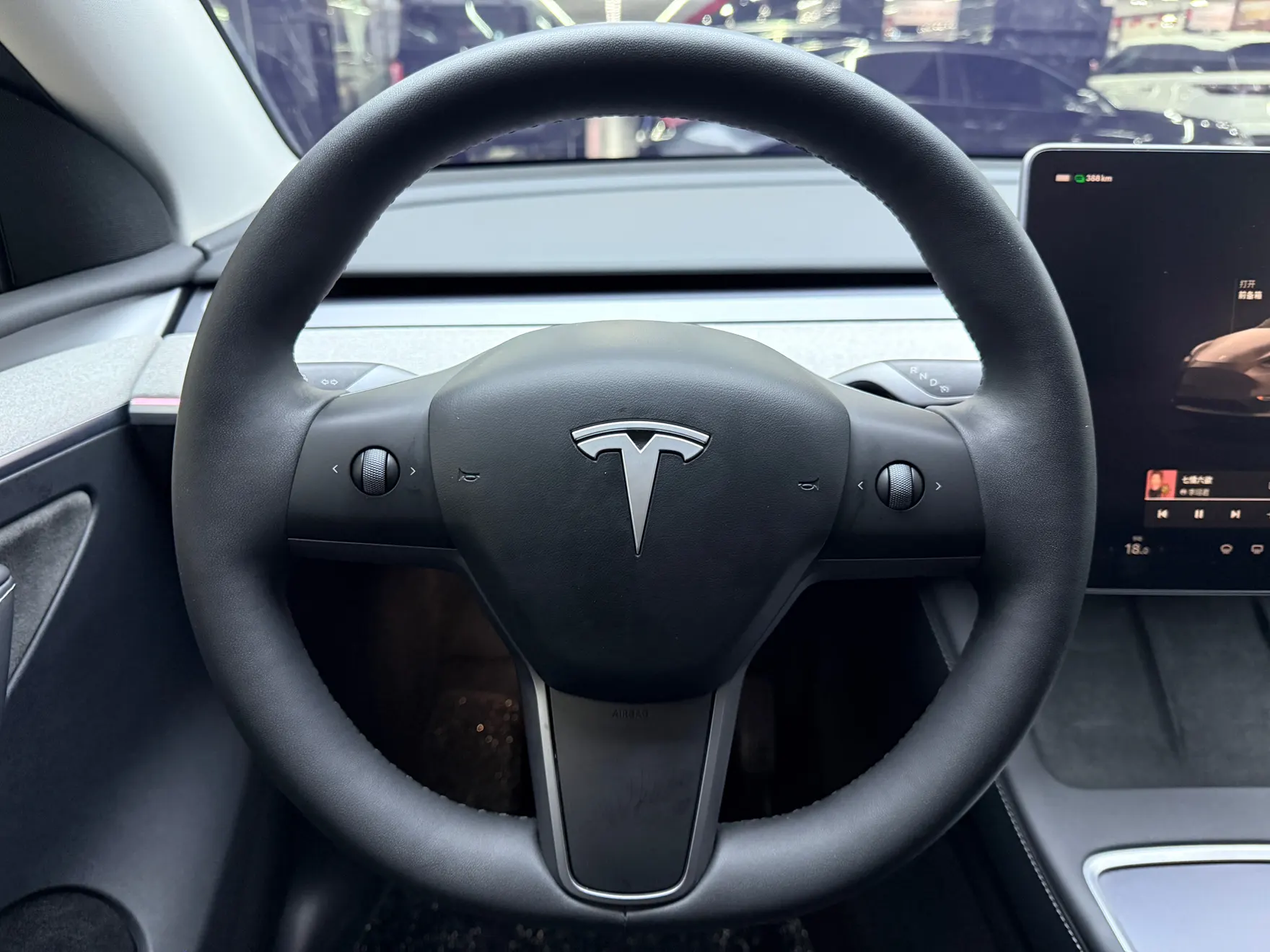 Tesla Model Y, 2024 14