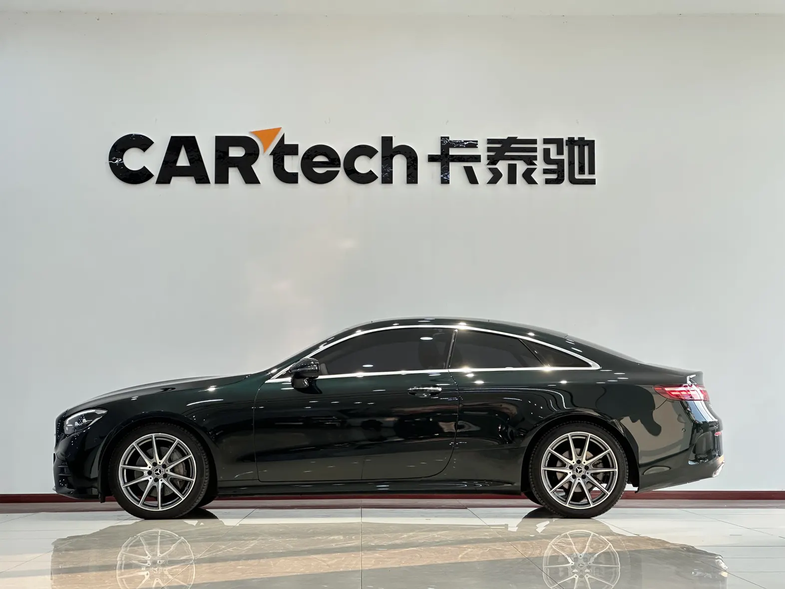 Mercedes-Benz E 260, 2023 7