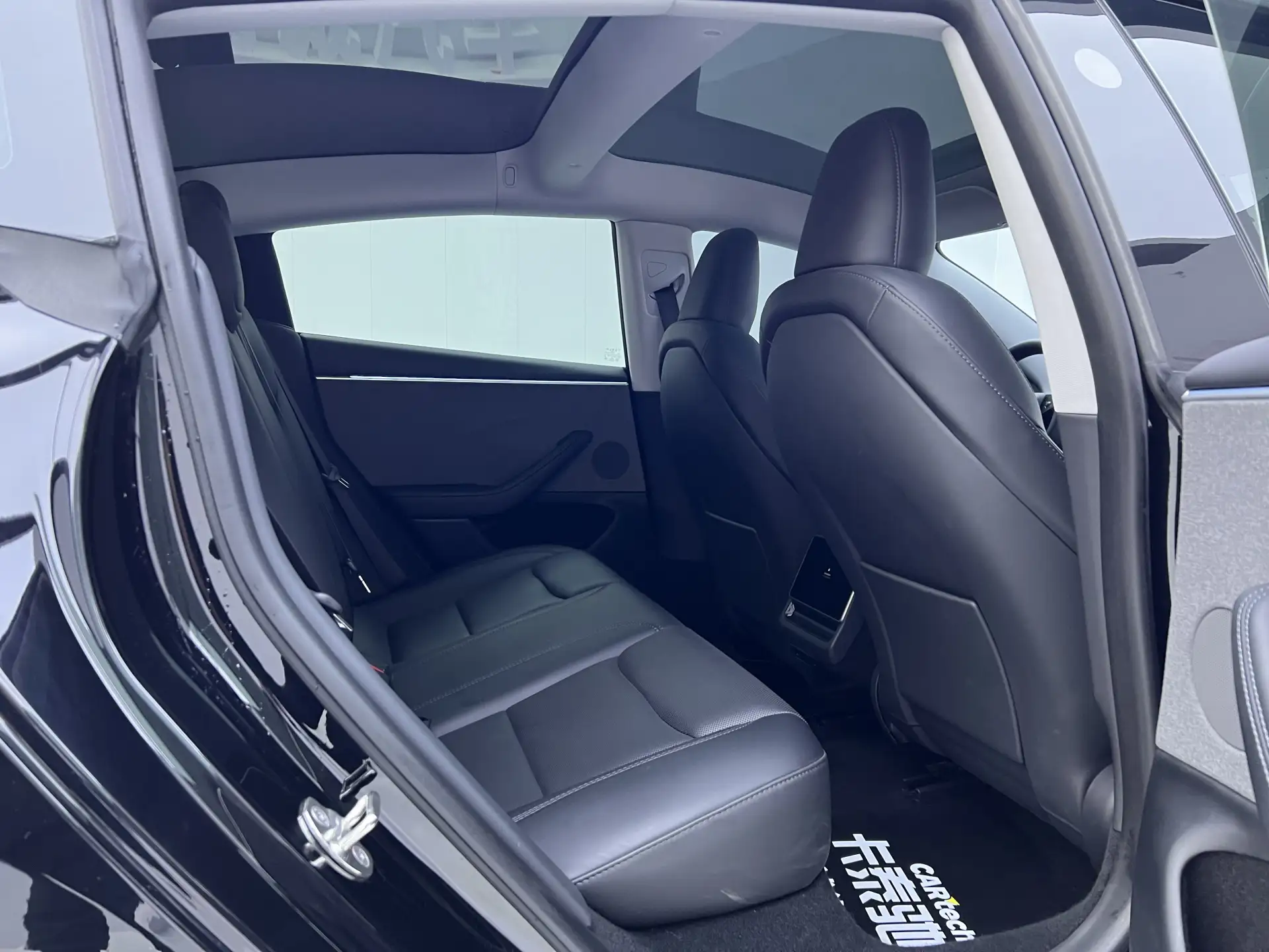 Tesla Model 3, 2024 24